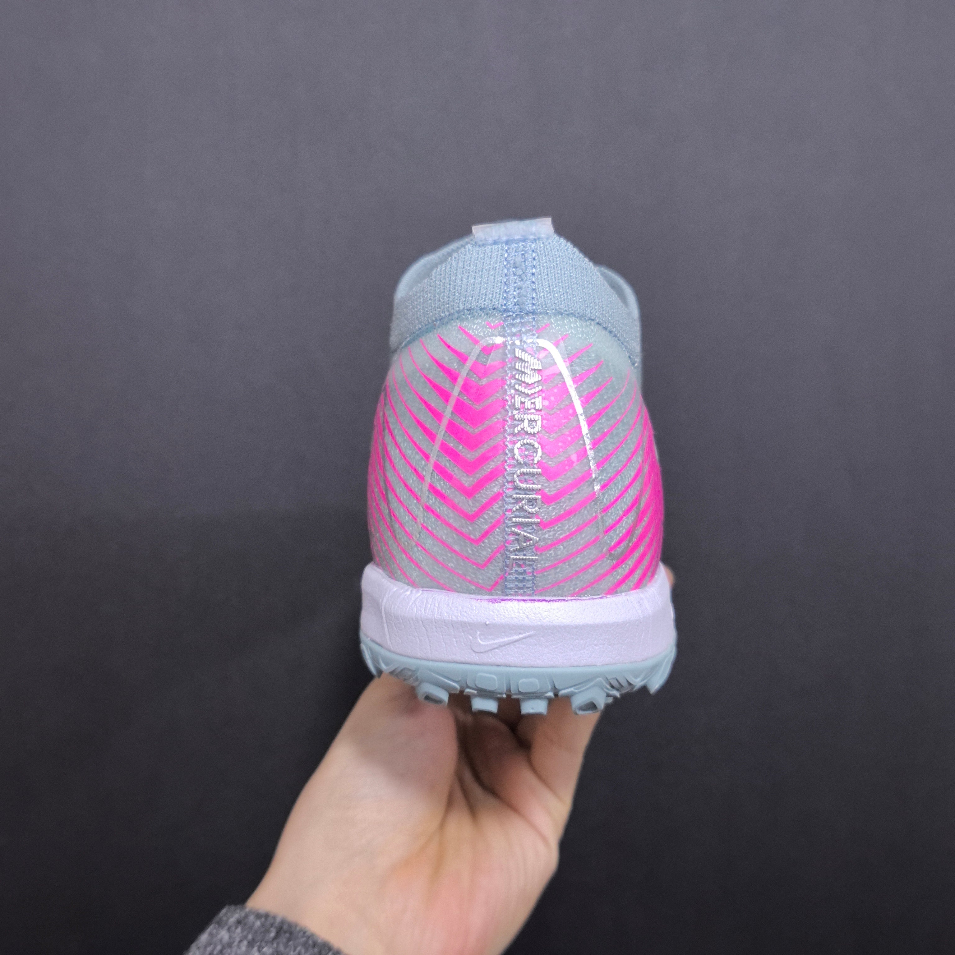 Chuteira Society Nike Air Zoom Mercurial Vapor 16 TF Elite + Brindes