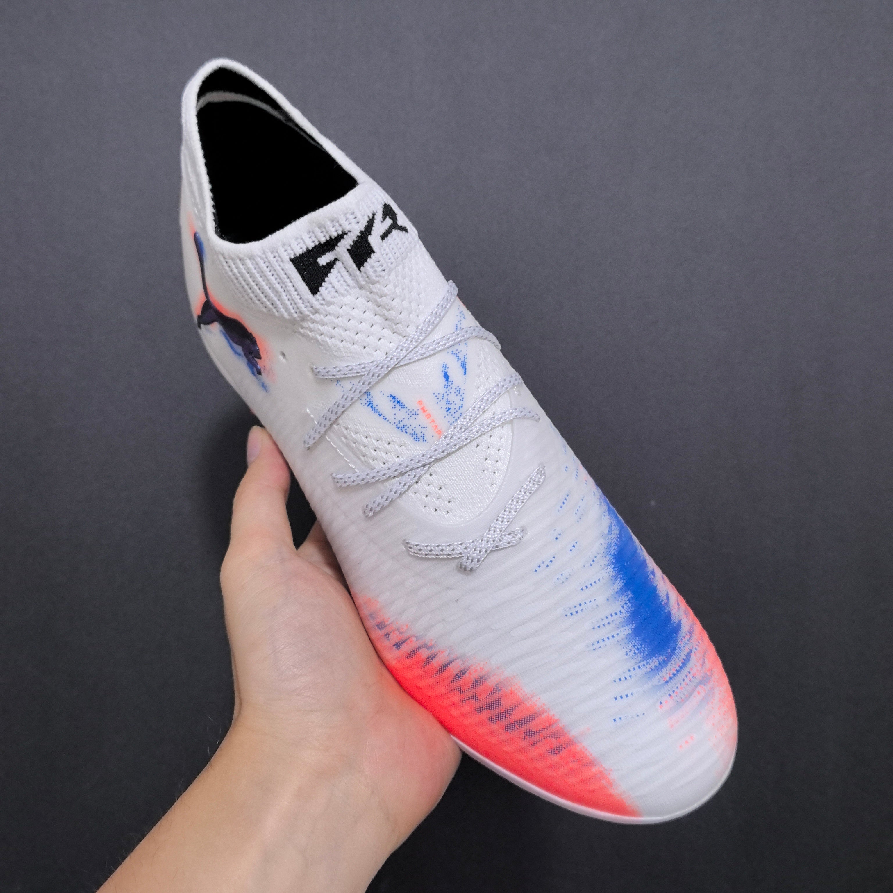 Chuteira Society Puma Future 8 MG Elite + Brindes