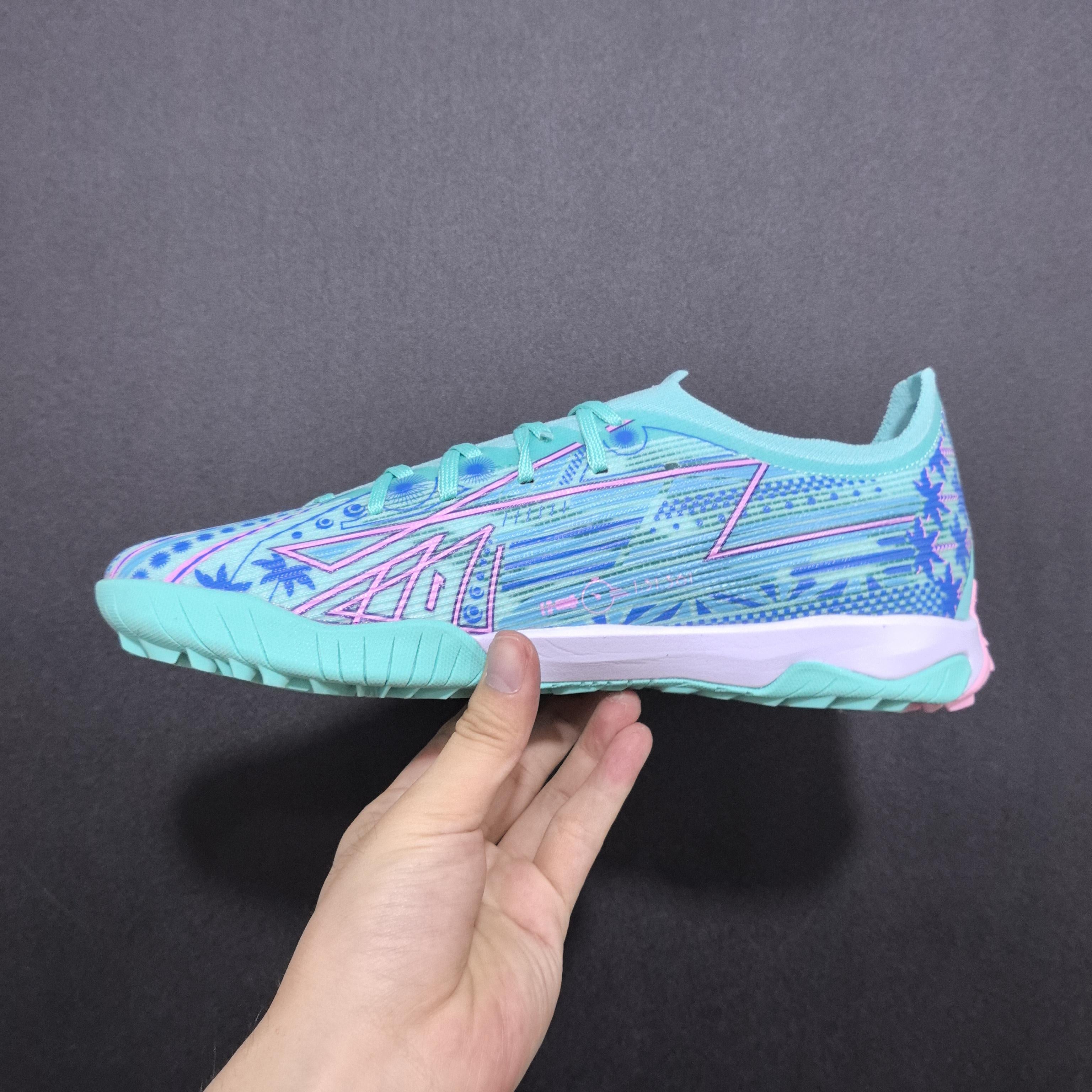 Chuteira Society Puma Ultra 5 TF Elite + Brindes