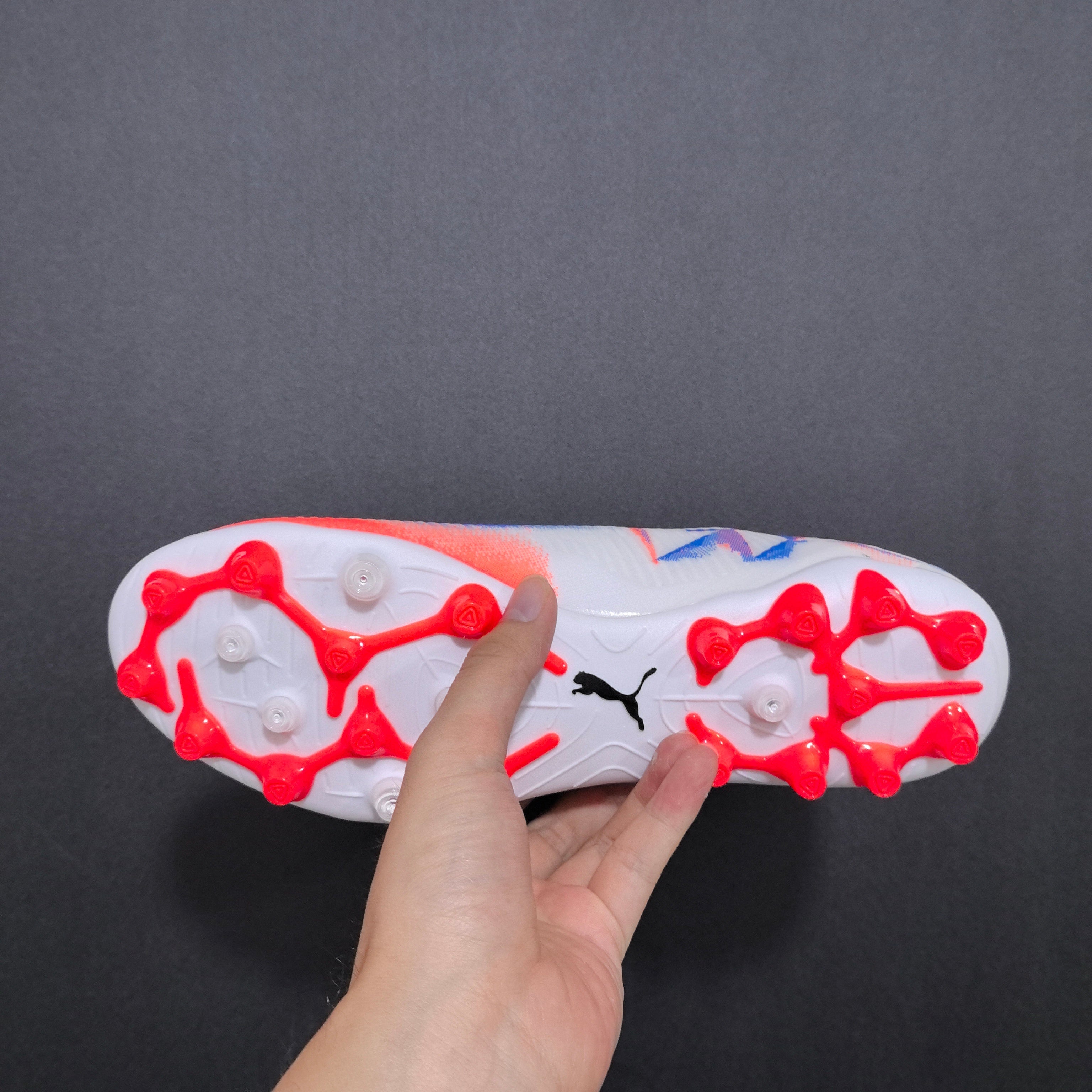 Chuteira Society Puma Future 8 MG Elite + Brindes