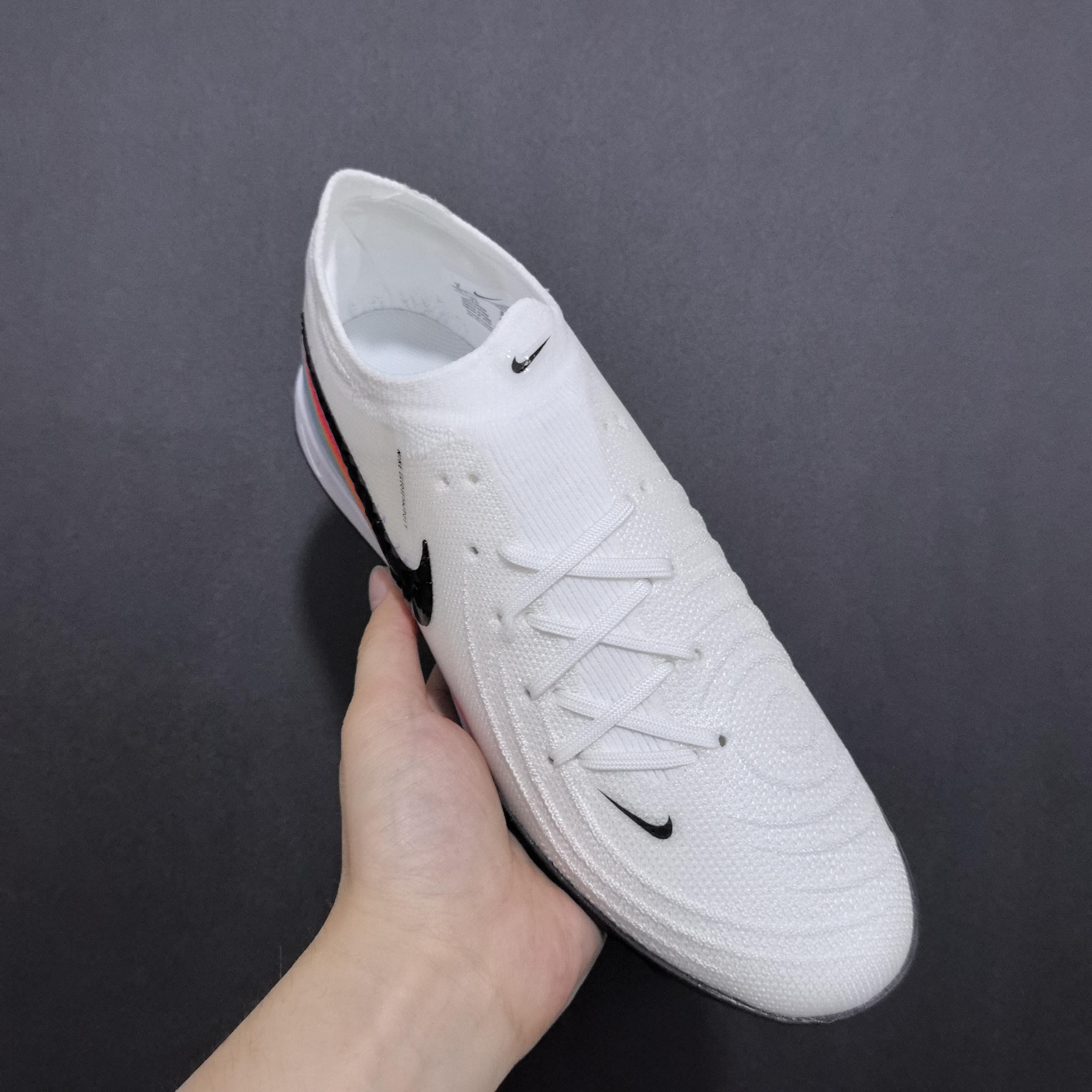 Chuteira Society Nike Phantom Luna TF 2 Elite + Brindes