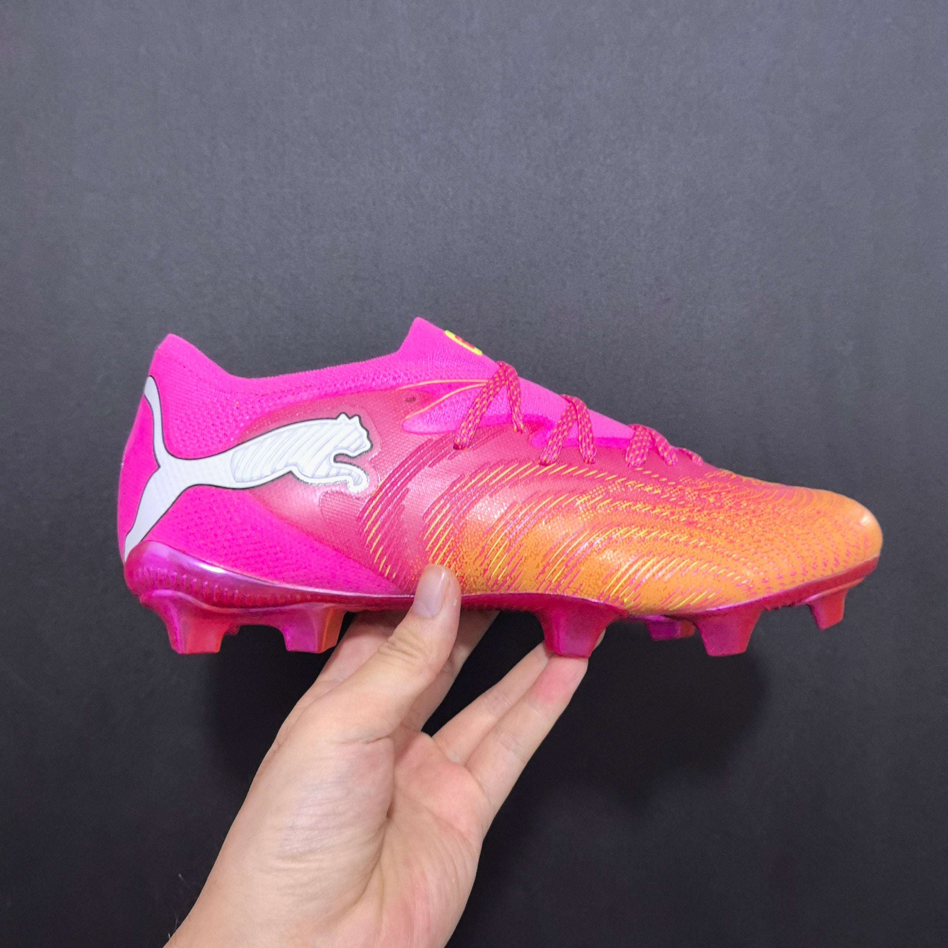 Chuteira Campo Puma Future 8 FG/AG Low Elite + Brindes