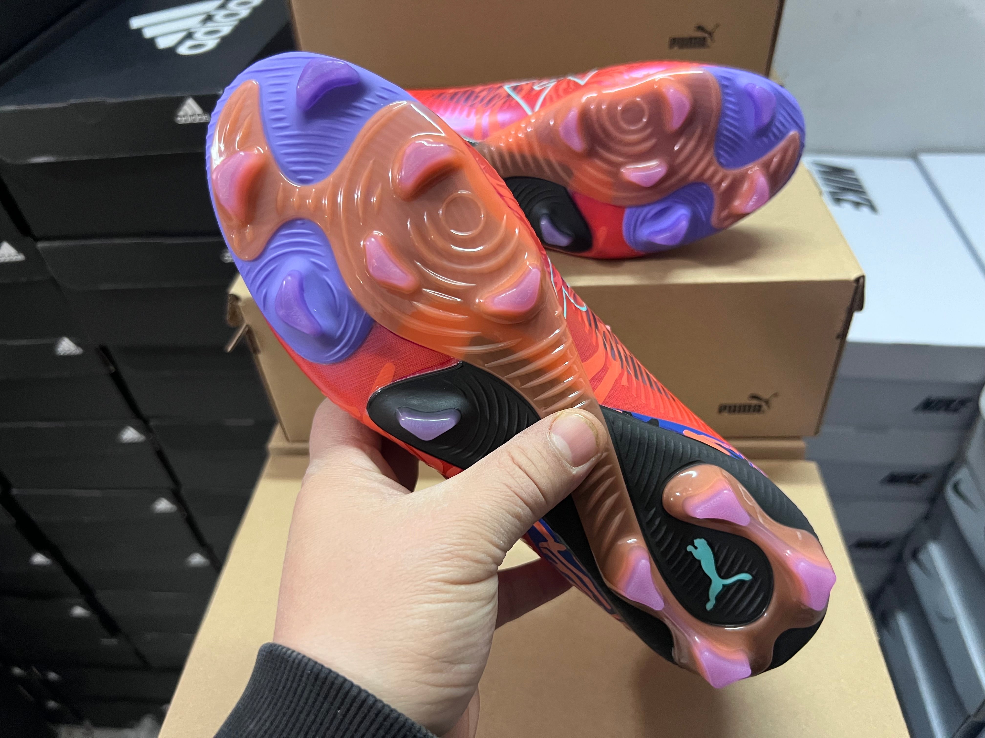 Chuteira Campo Puma Future 8 FG/AG Elite + Brindes