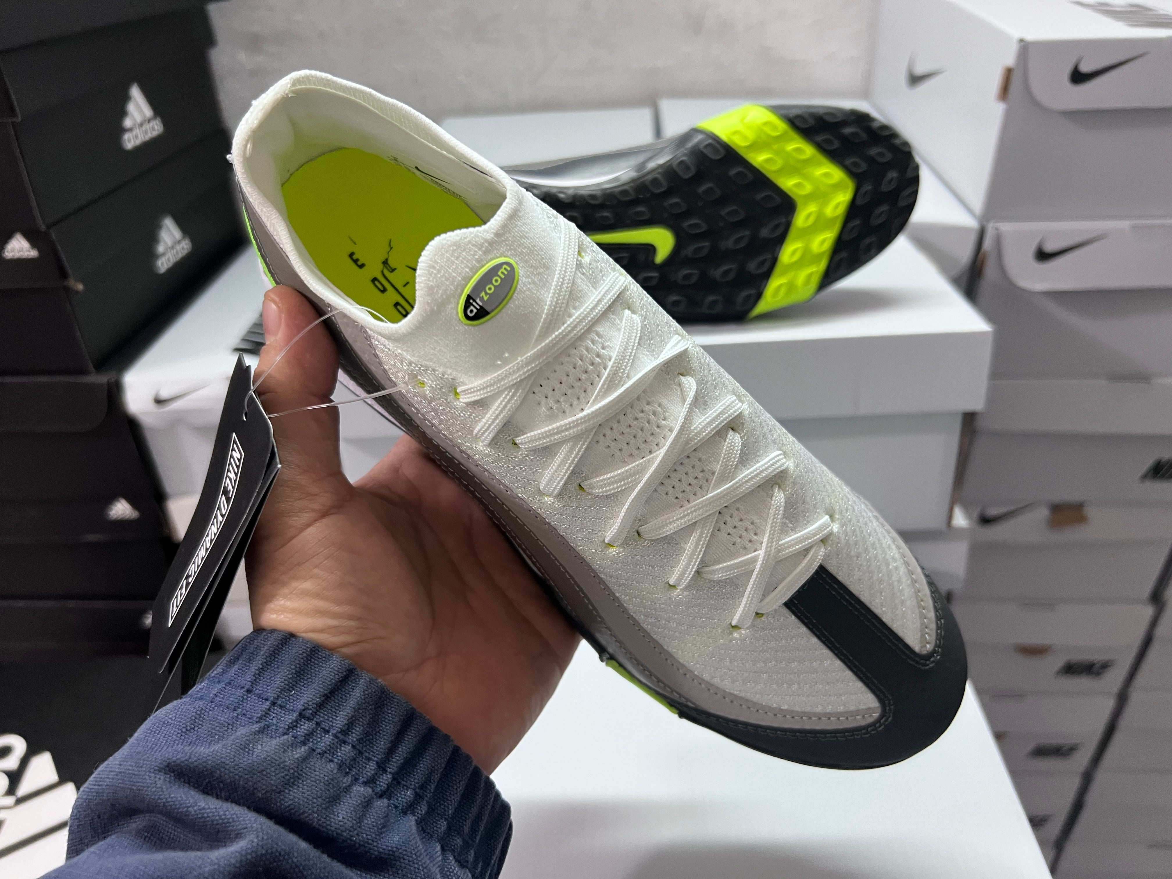 Chuteira Society Nike Mercurial Vapor Air Max 95 TF Elite + Brindes
