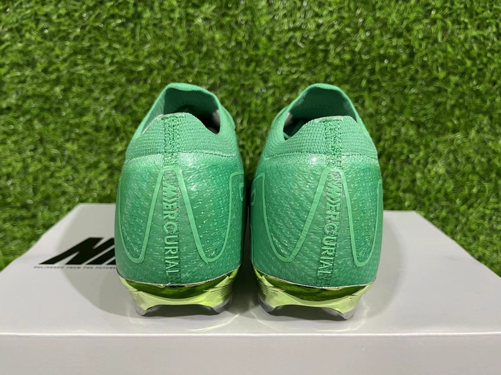 Chuteira Campo Nike Air Zoom Mercurial Vapor 16 Elite + Brindes