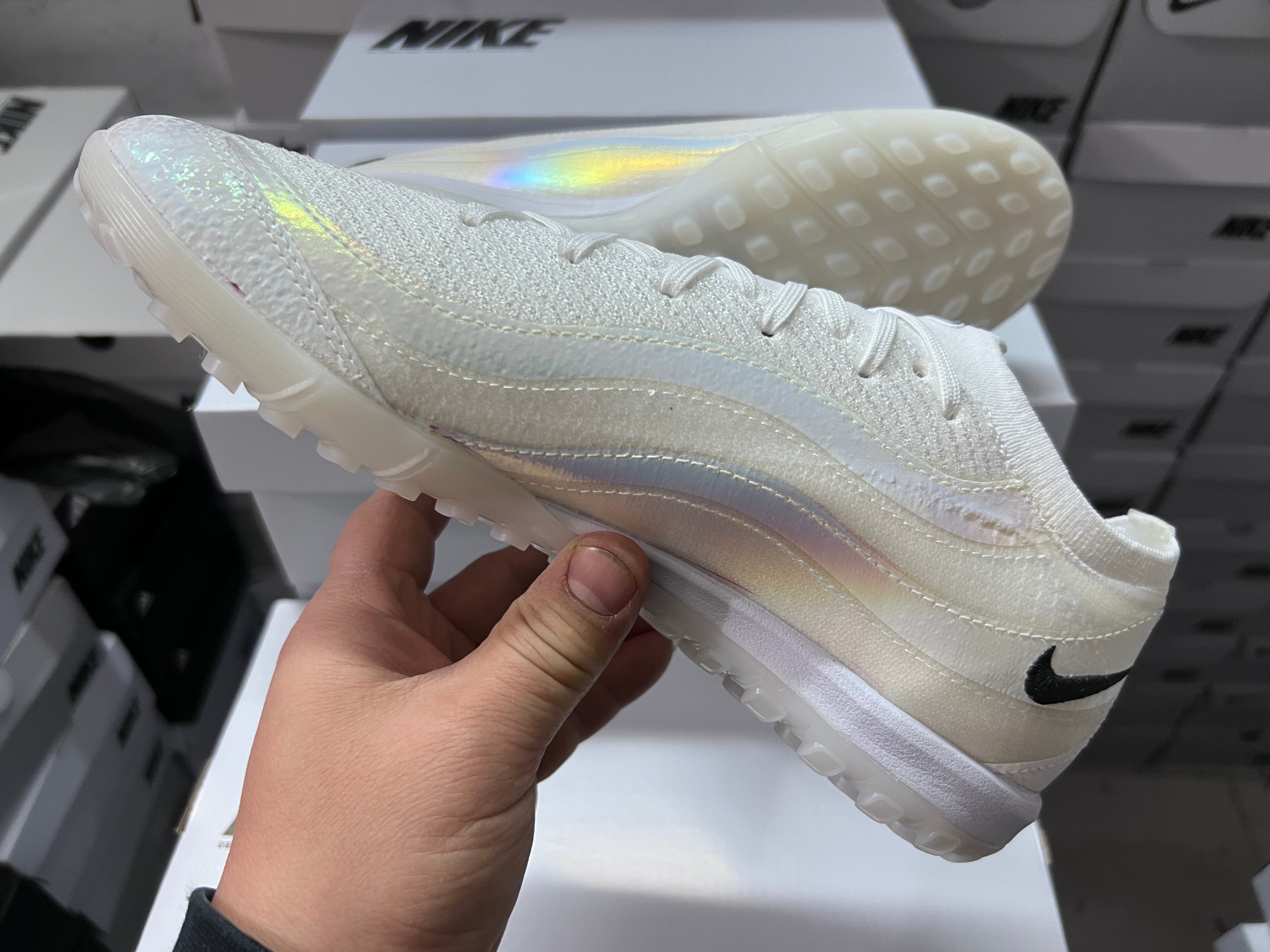 Chuteira Society Nike Mercurial Vapor Air Max 95 TF Elite + Brindes