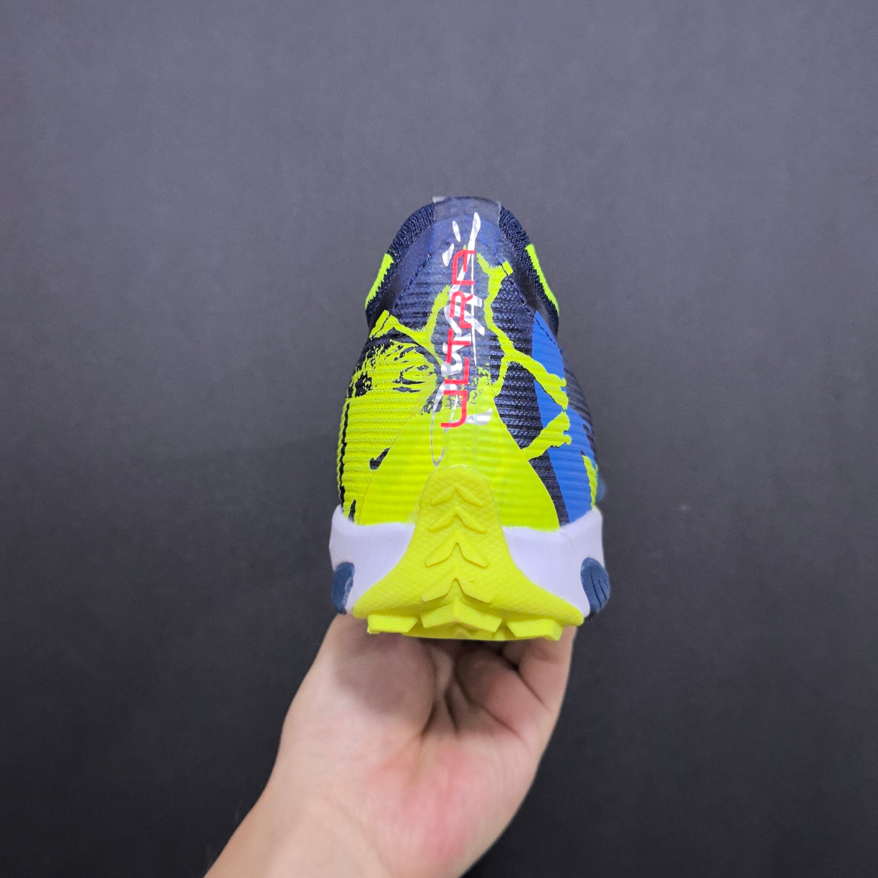 Chuteira Society Puma Ultra 5 TF Elite + Brindes