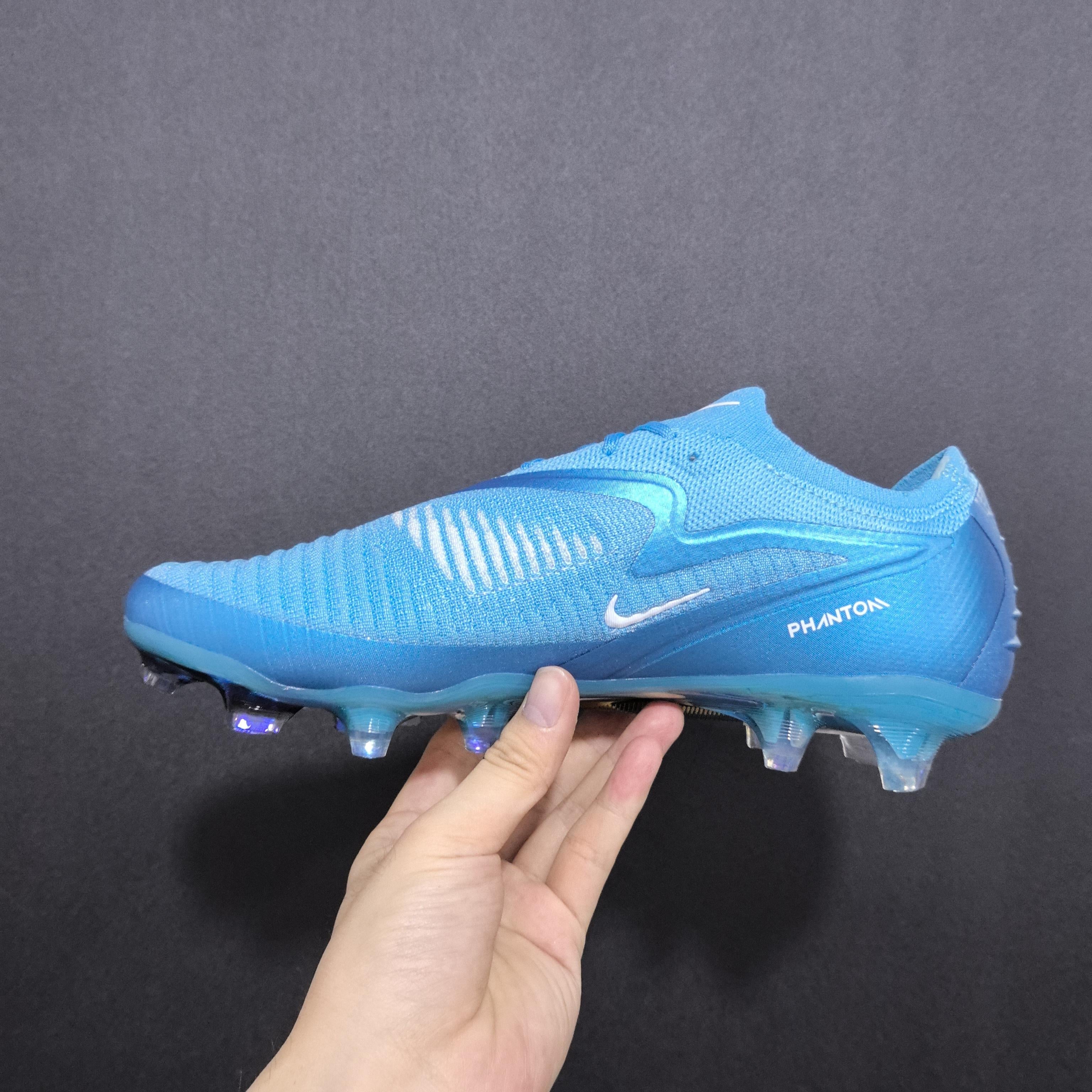 Chuteira Campo Nike Phantom GX 6 FG Elite + Brindes
