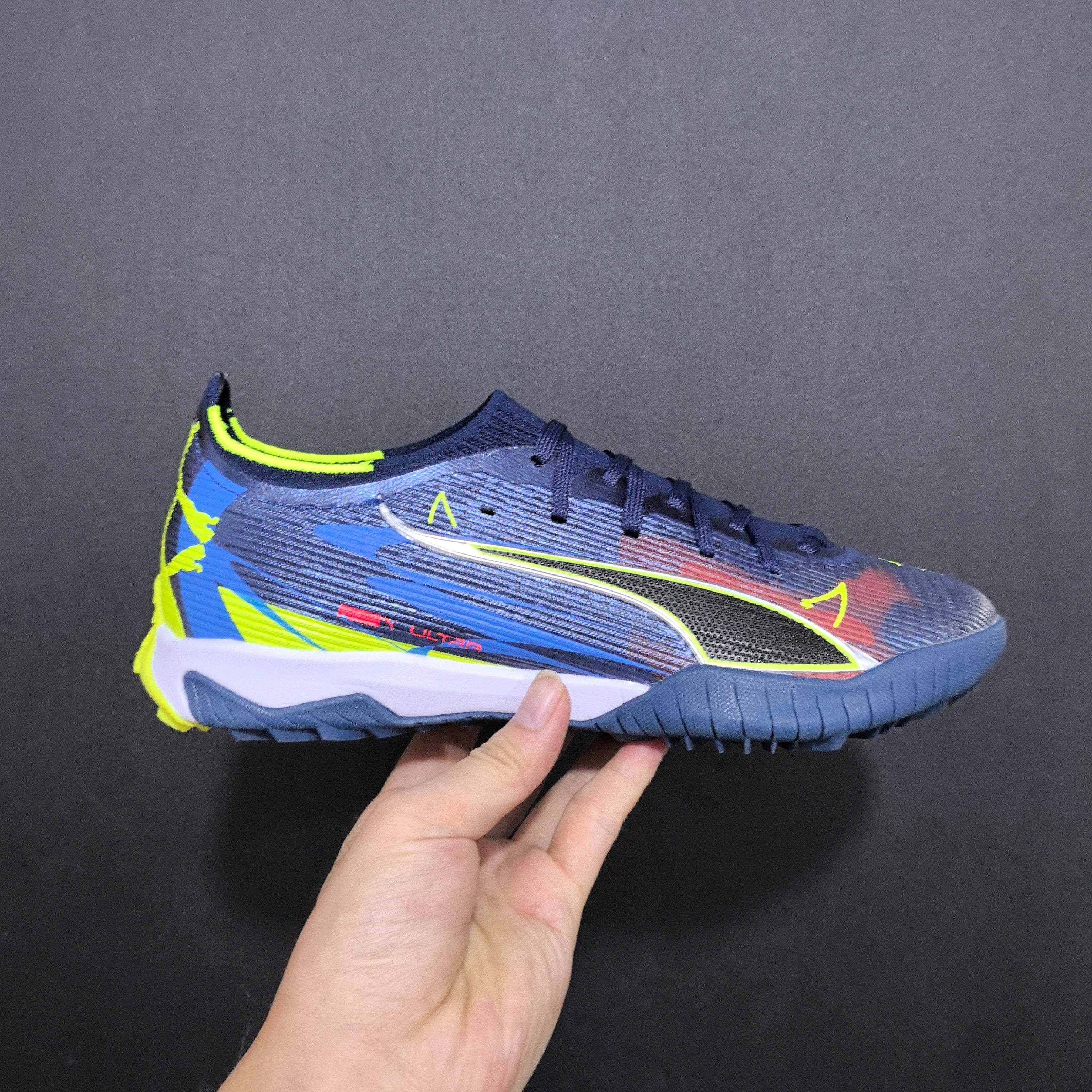 Chuteira Society Puma Ultra 5 TF Elite + Brindes