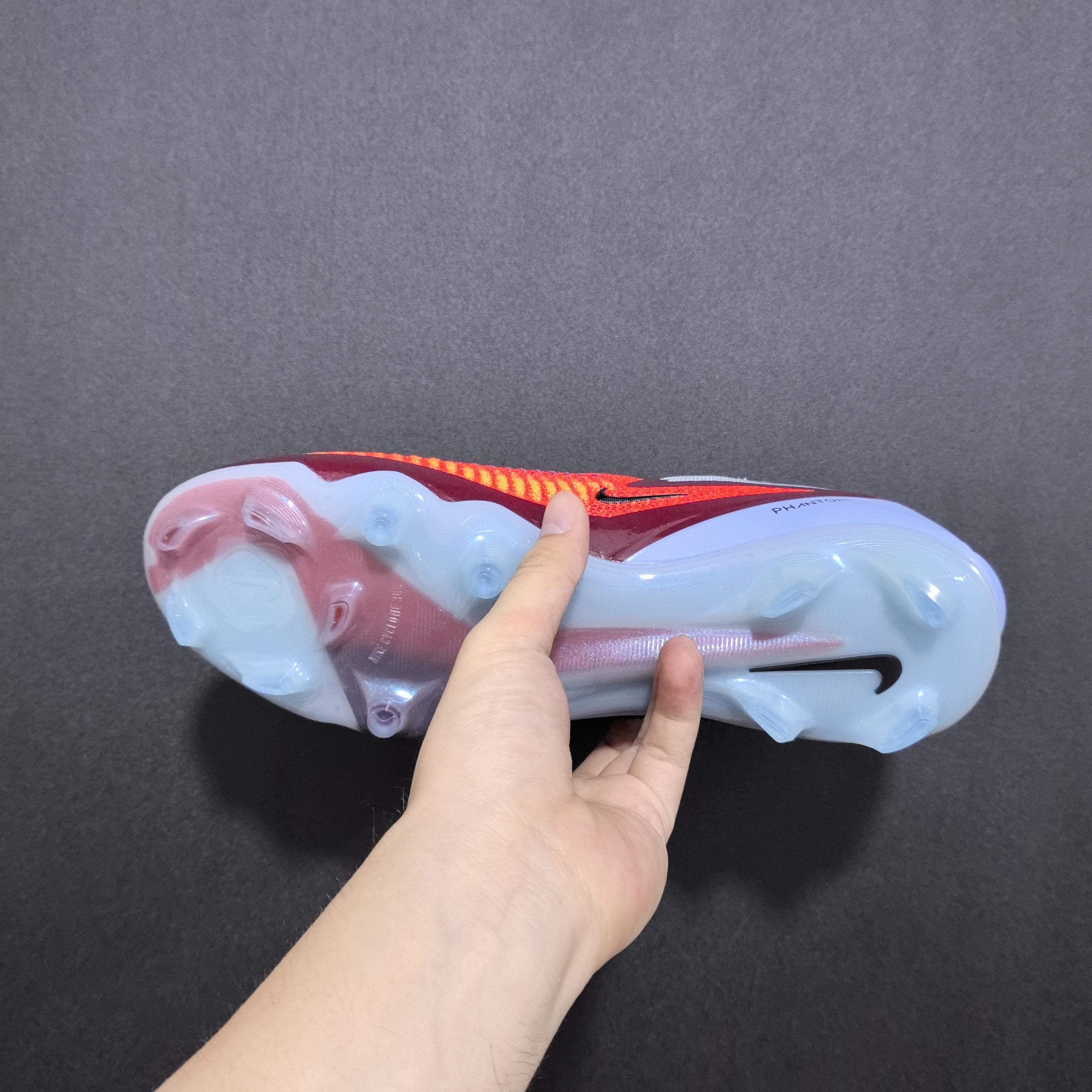 Chuteira Campo Nike Phantom GX 6 FG Elite + Brindes