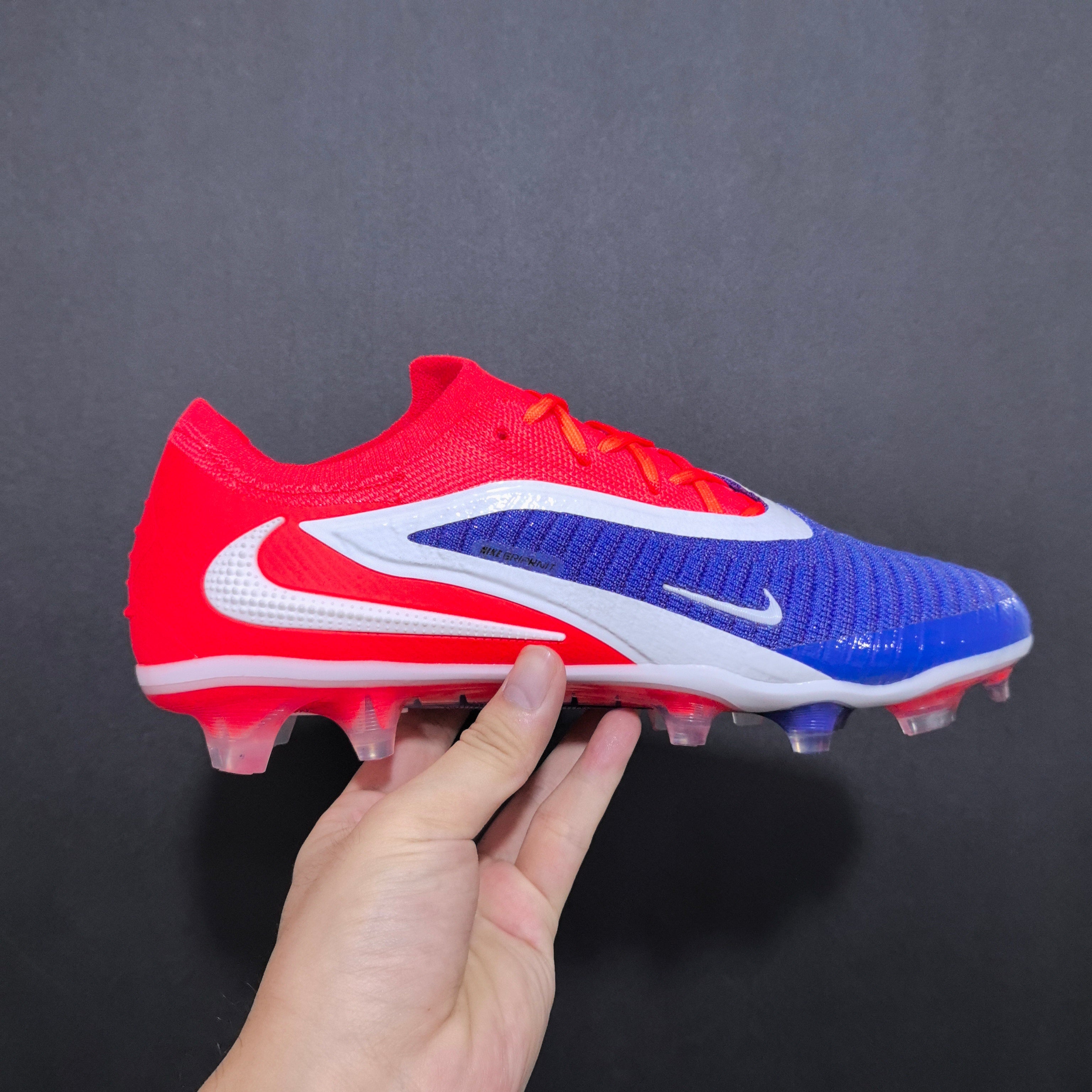 Chuteira Campo Nike Phantom GX 6 FG Elite + Brindes