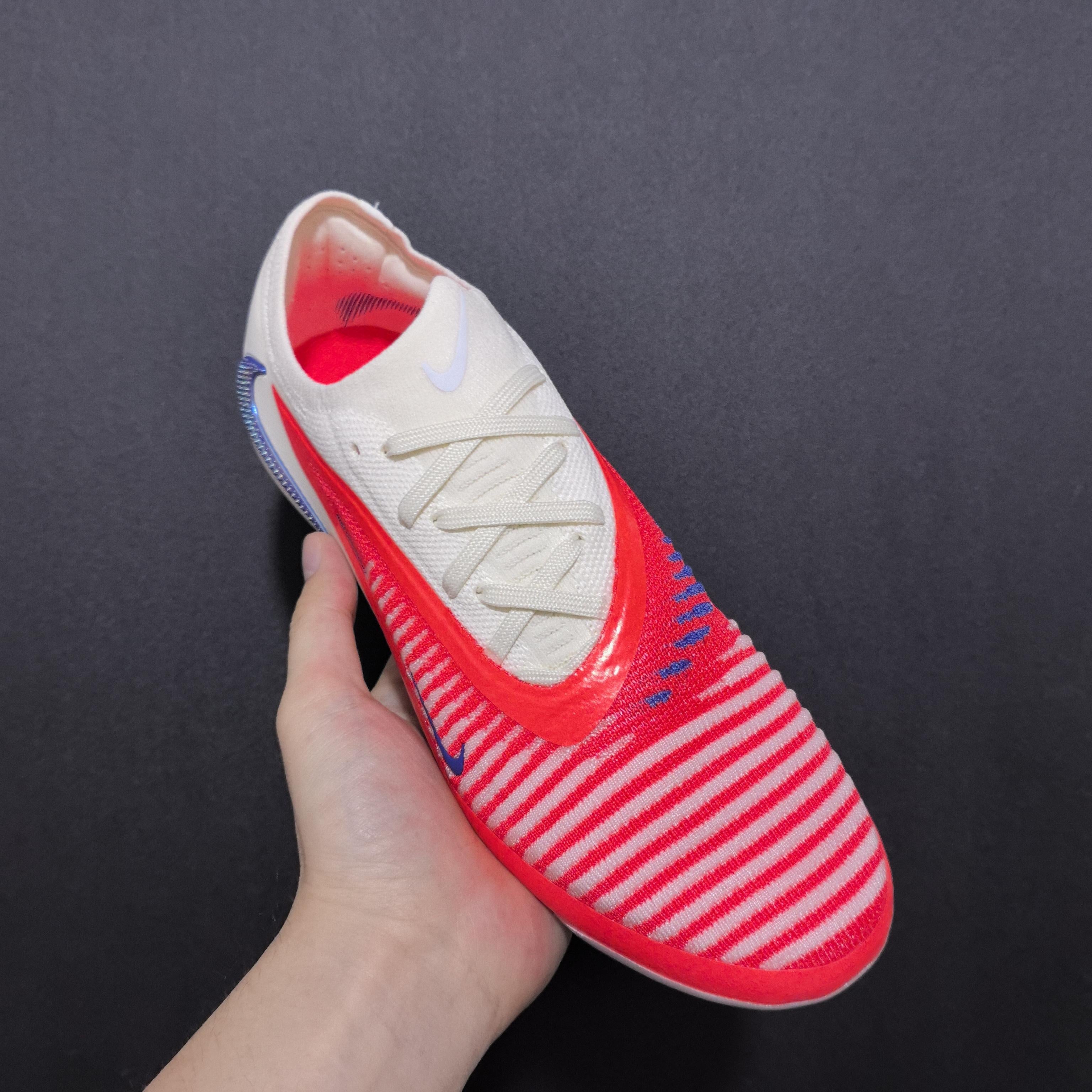 Chuteira Campo Nike Phantom GX 6 FG Elite + Brindes