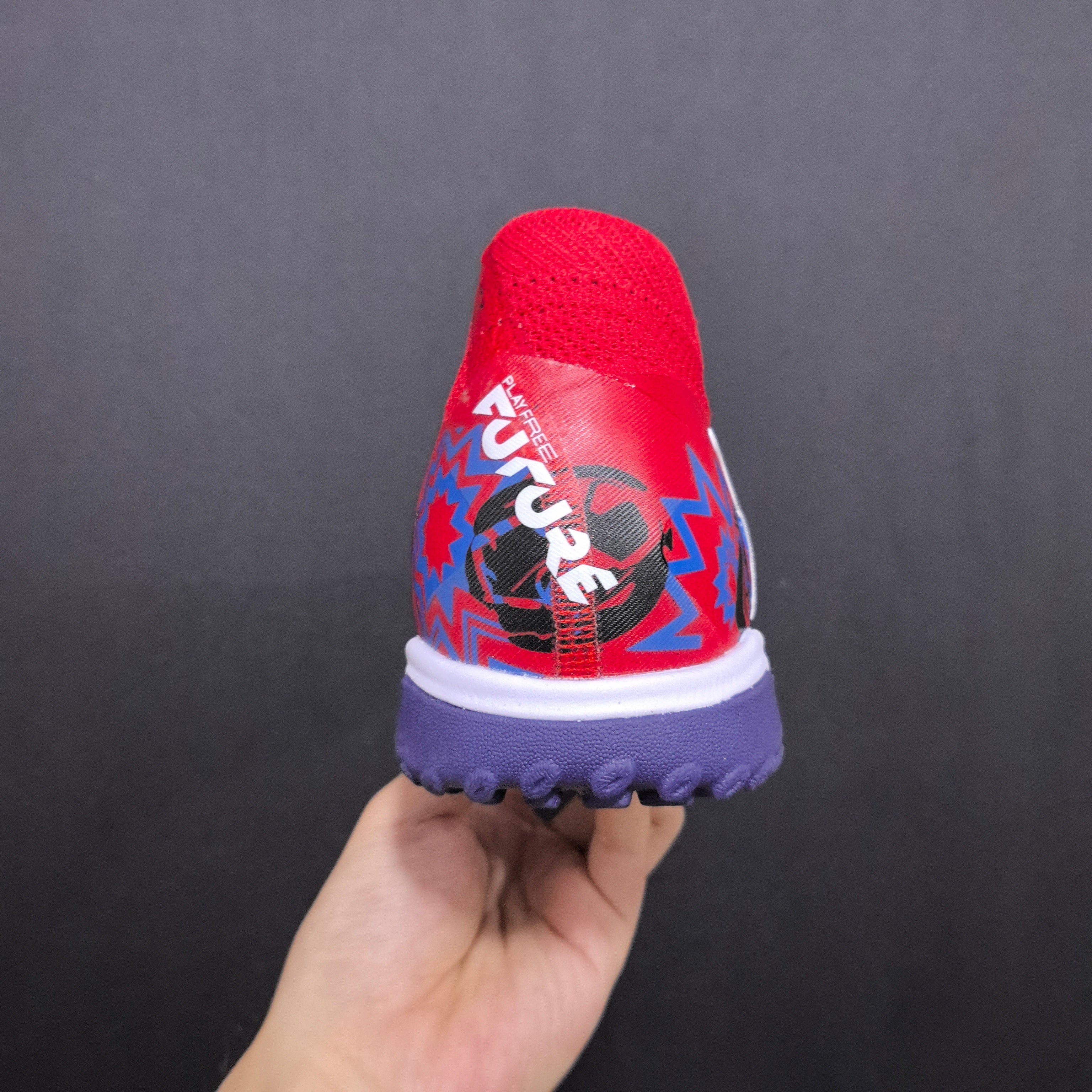 Chuteira Society Puma Future 8 TF Elite + Brindes