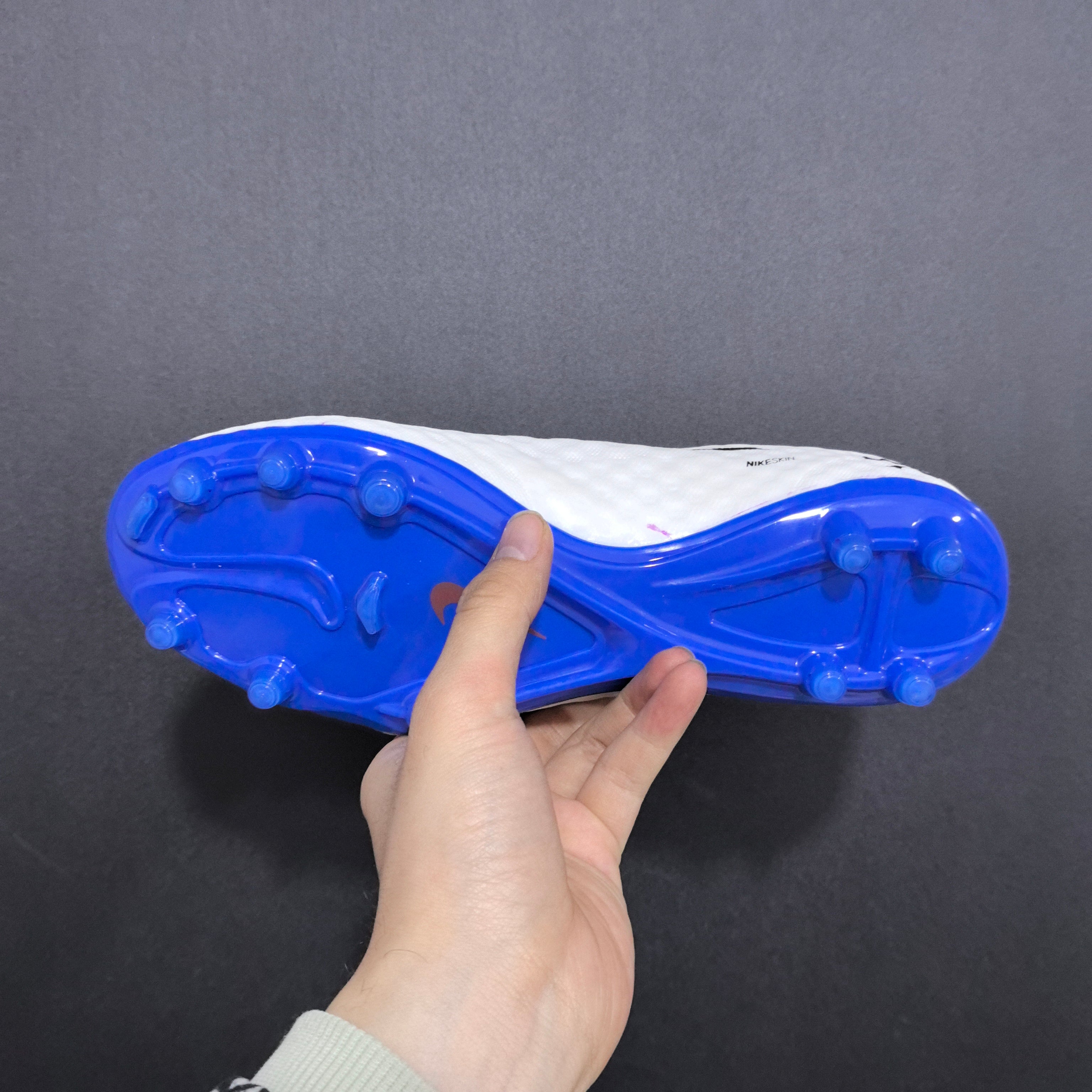 Chuteira Campo Nike Hypervenom Phantom fg Elite + Brindes