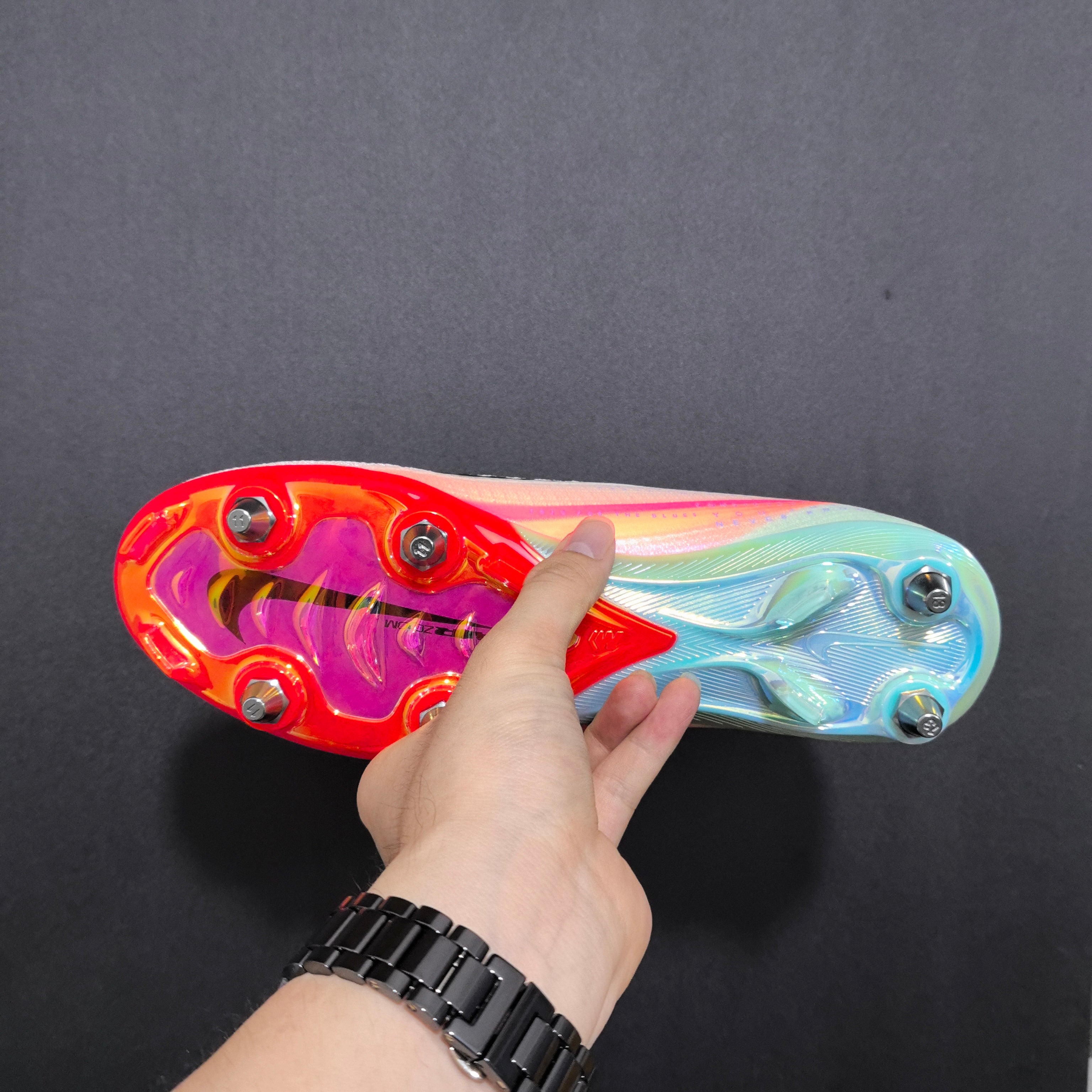 Chuteira Campo Nike Air Zoom Mercurial Vapor 16 SG Elite + Brindes