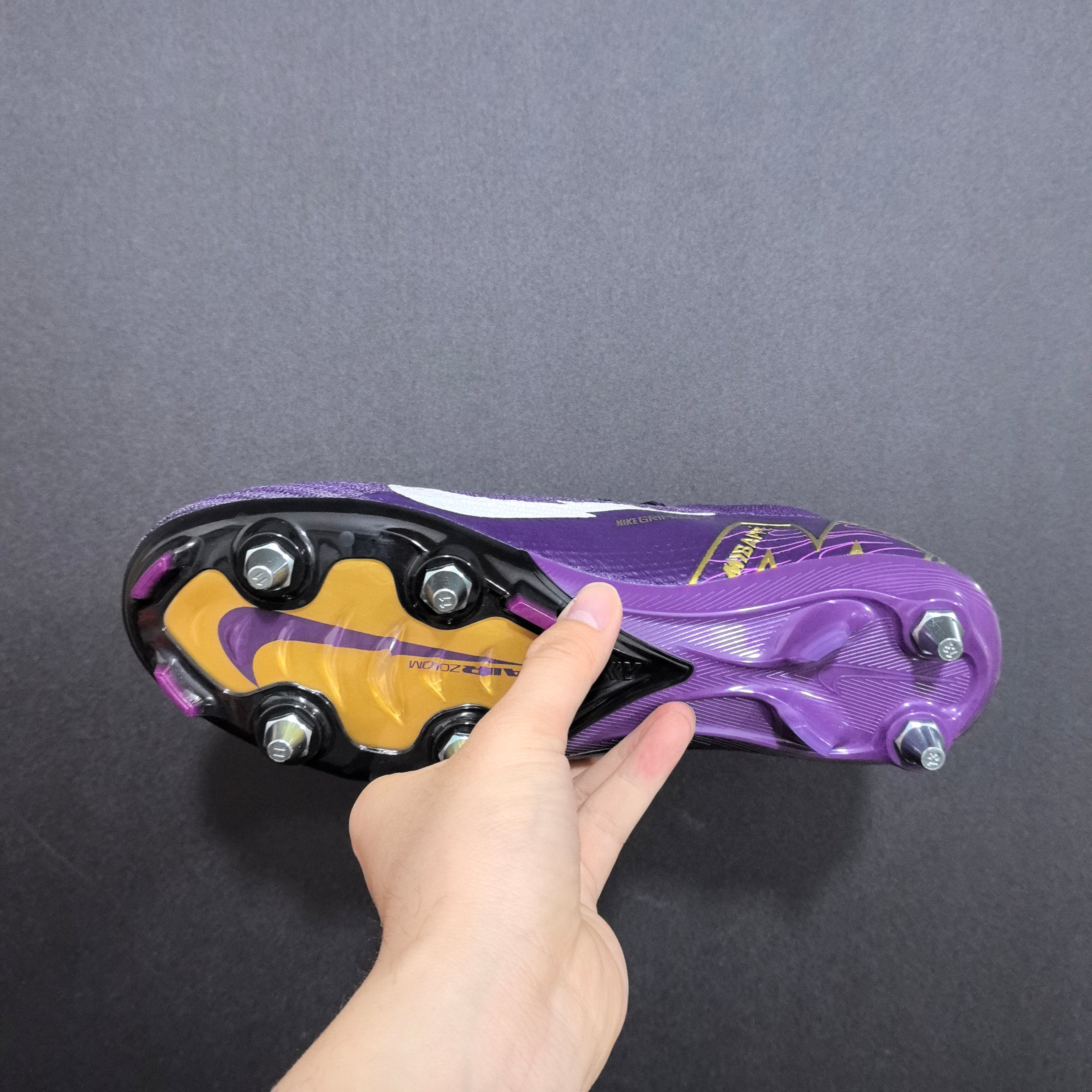 Chuteira Campo Nike Air Zoom Mercurial Vapor 16 SG Elite + Brindes