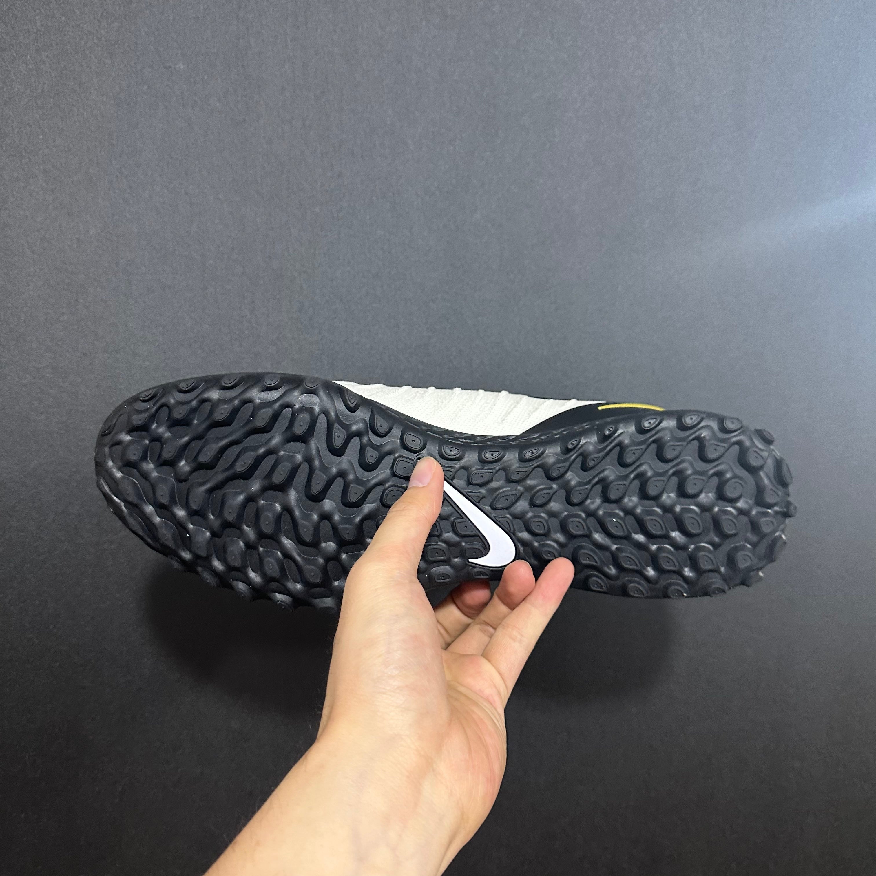 Chuteira Society Nike Phantom Luna TF 2 Elite + Brindes