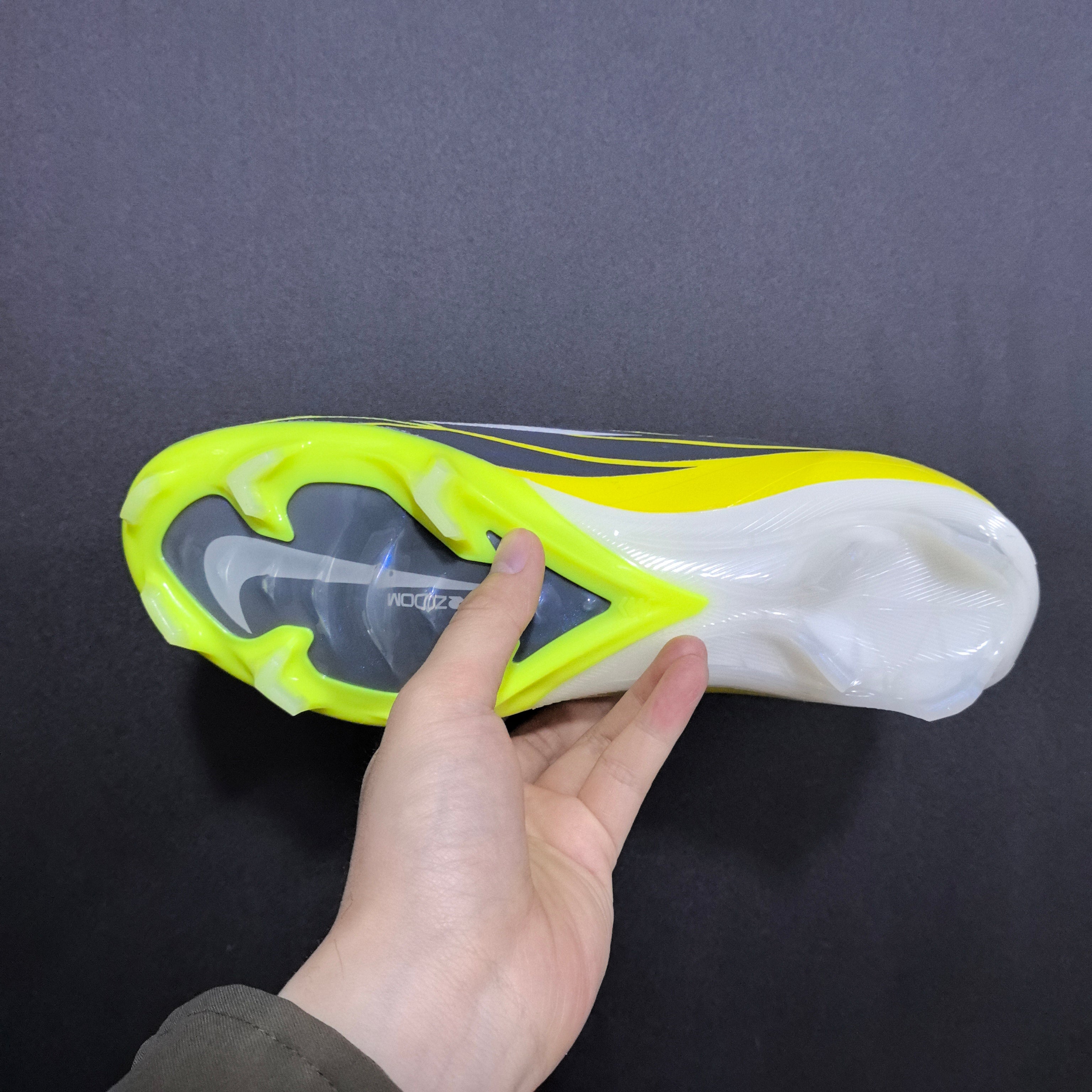 Chuteira Campo Nike Air Zoom Mercurial Vapor 16 Elite + Brindes