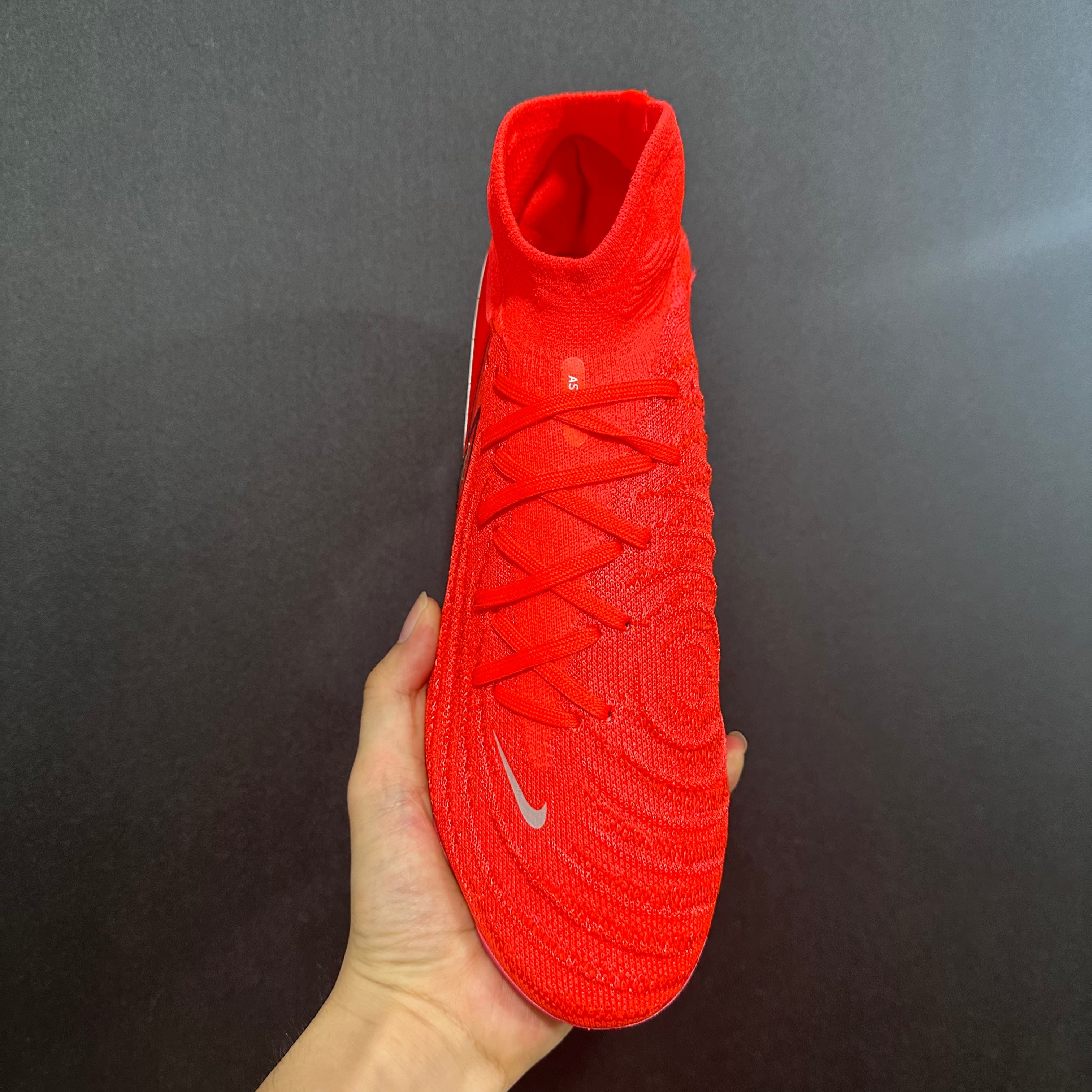 Chuteira Campo Nike Phantom Luna 2 AG Elite + Brindes