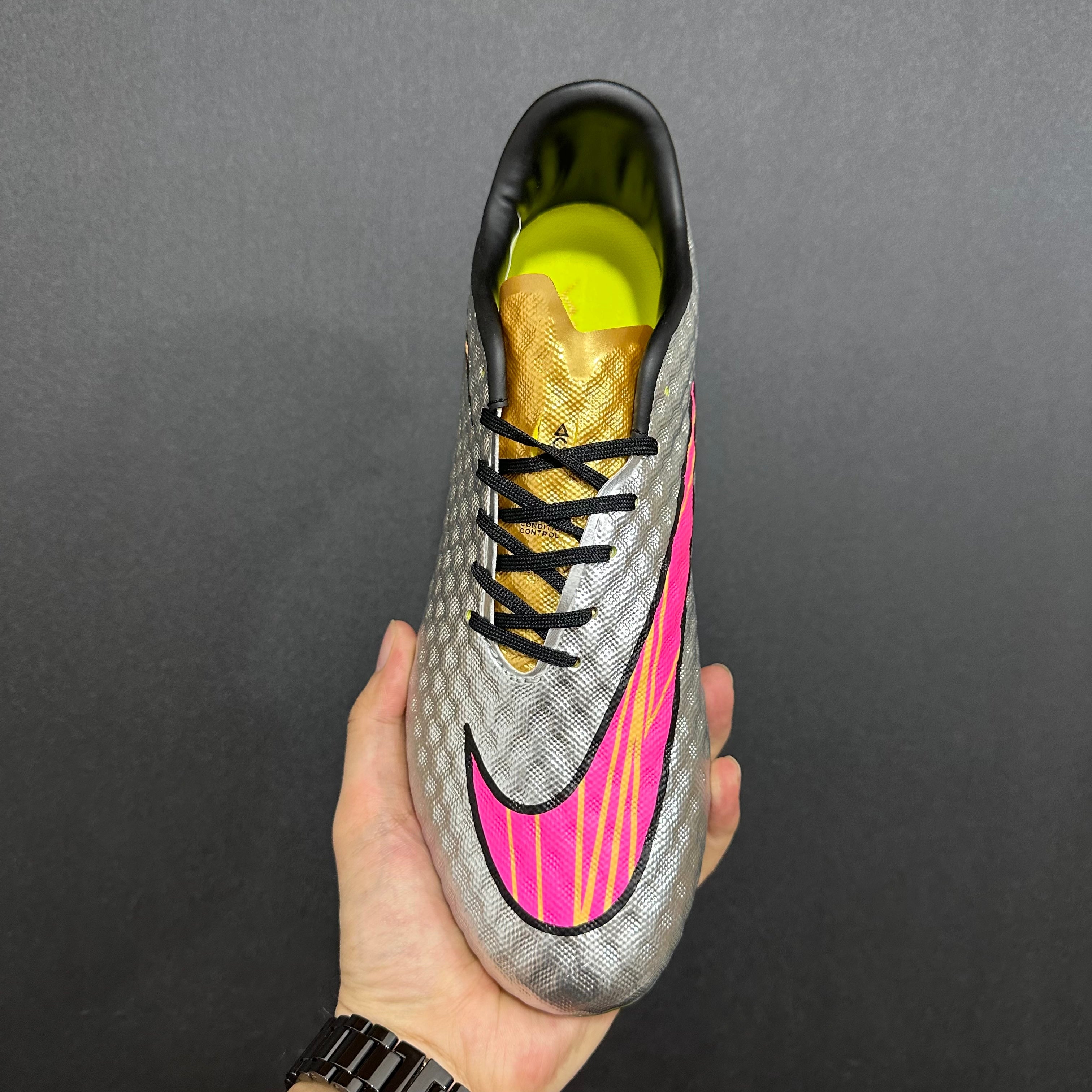 Chuteira Campo Nike Hypervenom Phantom fg Elite + Brindes