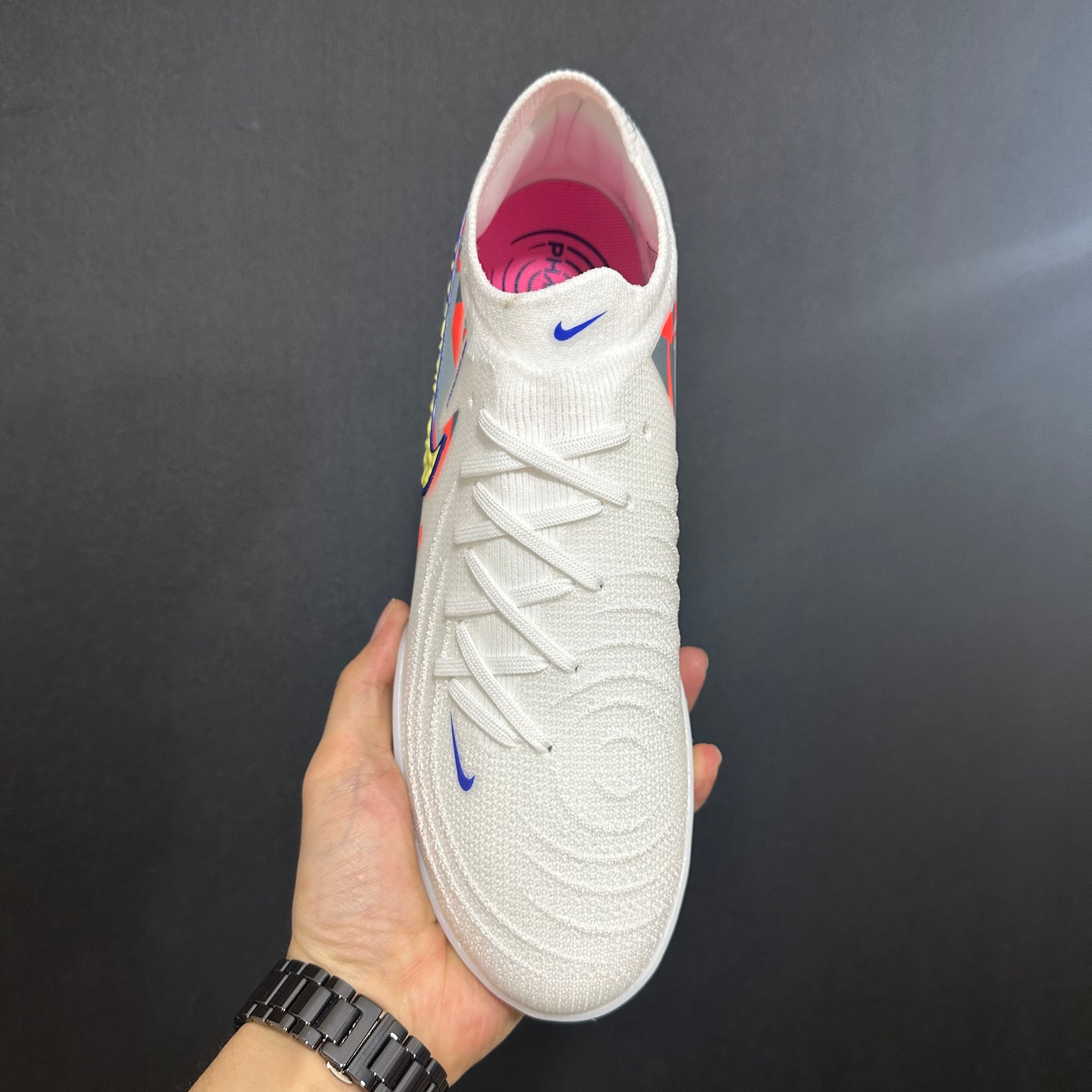 Chuteira Society Nike Phantom Luna TF 2 Elite + Brindes