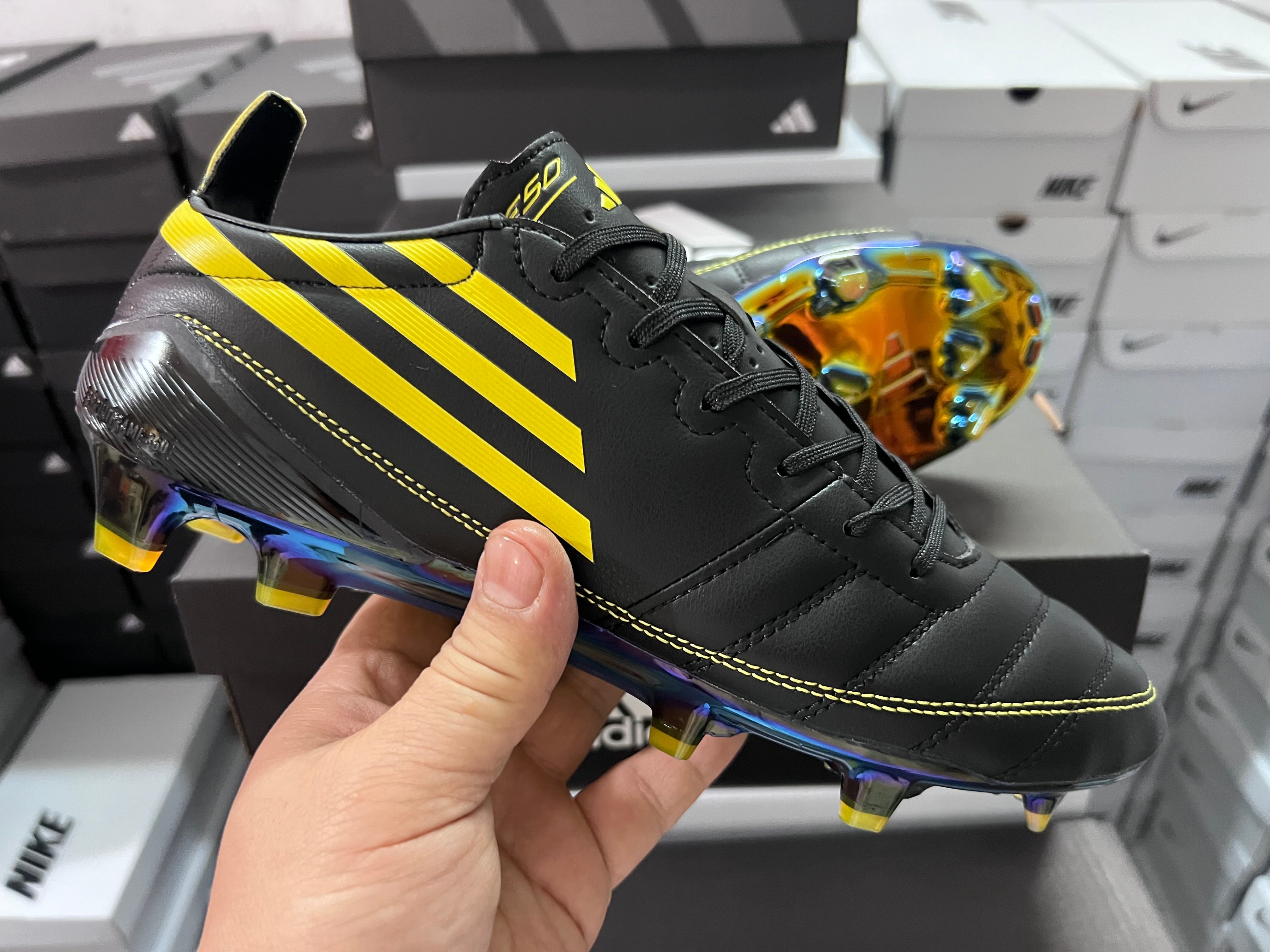 Chuteira Campo Adidas Adizero F50 FG  Elite + Brindes