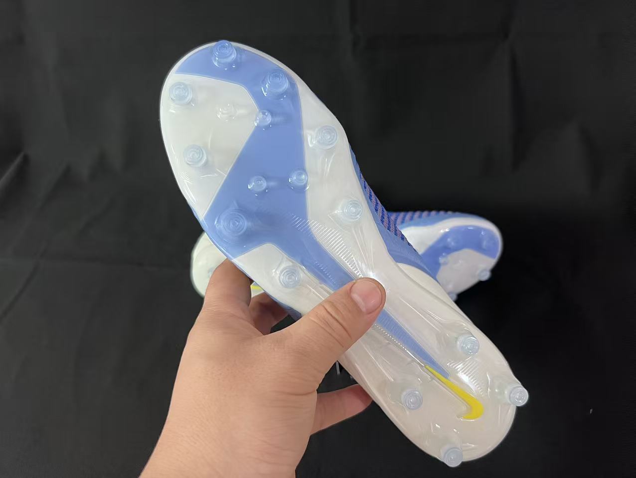 Chuteira Campo Nike Phantom GX 6 AG Elite + Brindes