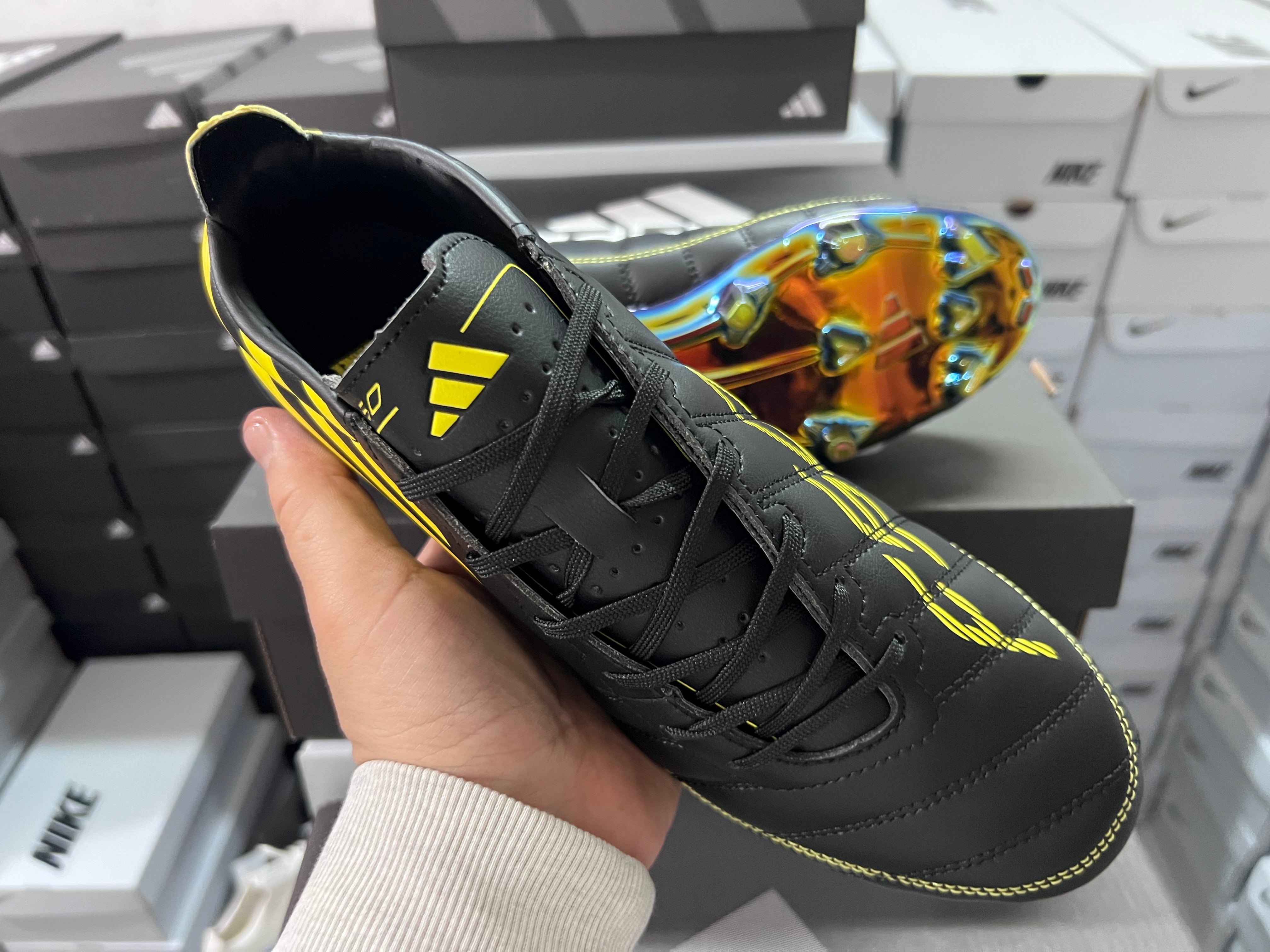 Chuteira Campo Adidas Adizero F50 FG  Elite + Brindes