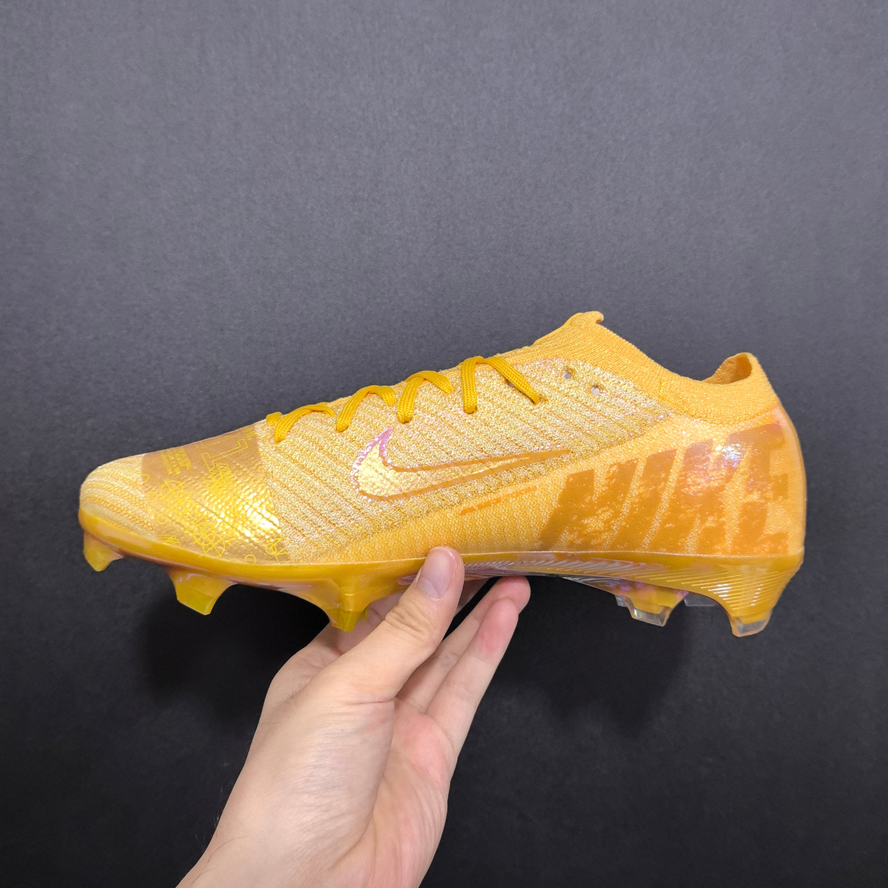 Chuteira Campo Nike Air Zoom Mercurial Vapor 16 Elite + Brindes