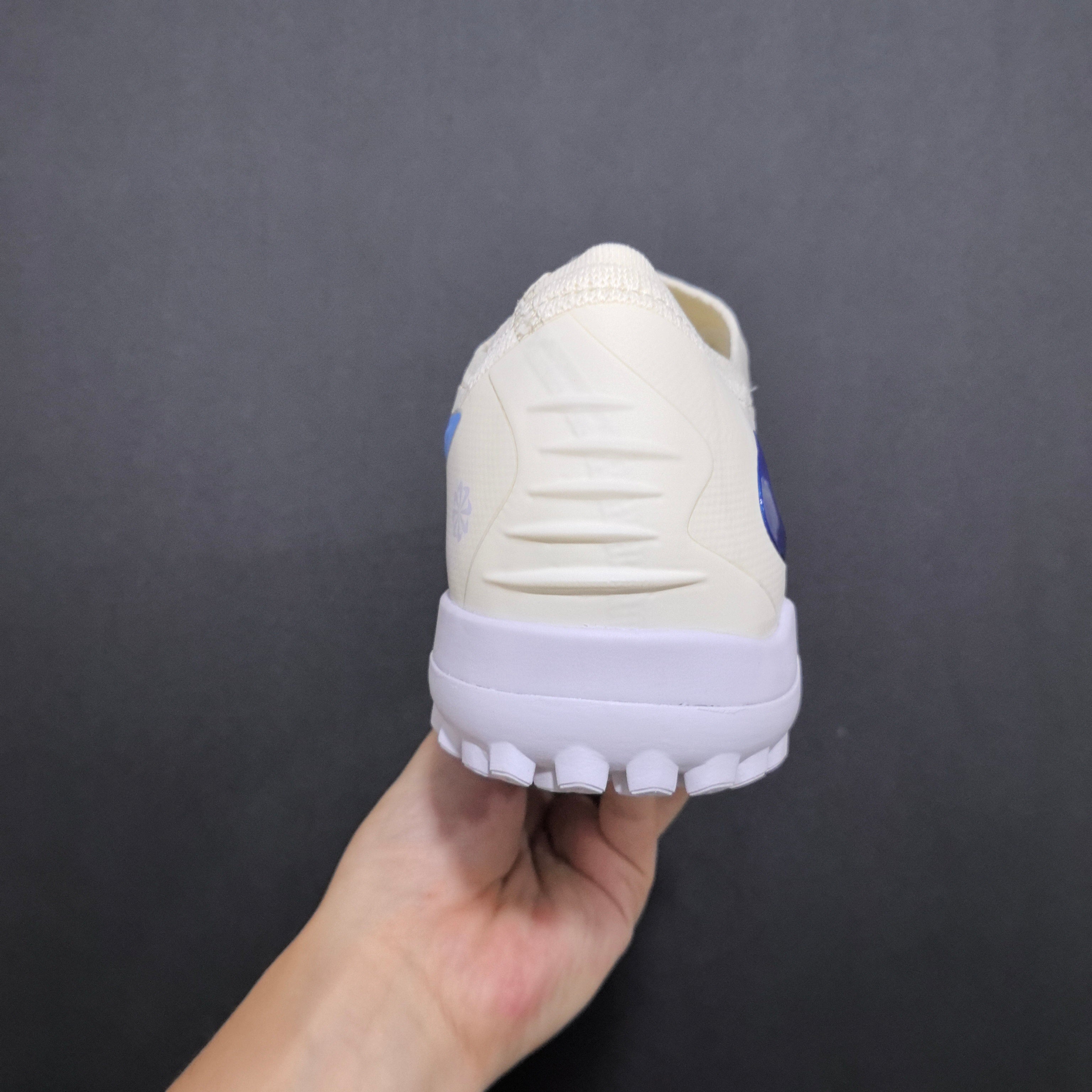 Chuteira Society Nike Phantom GX 6 TF Elite + Brindes