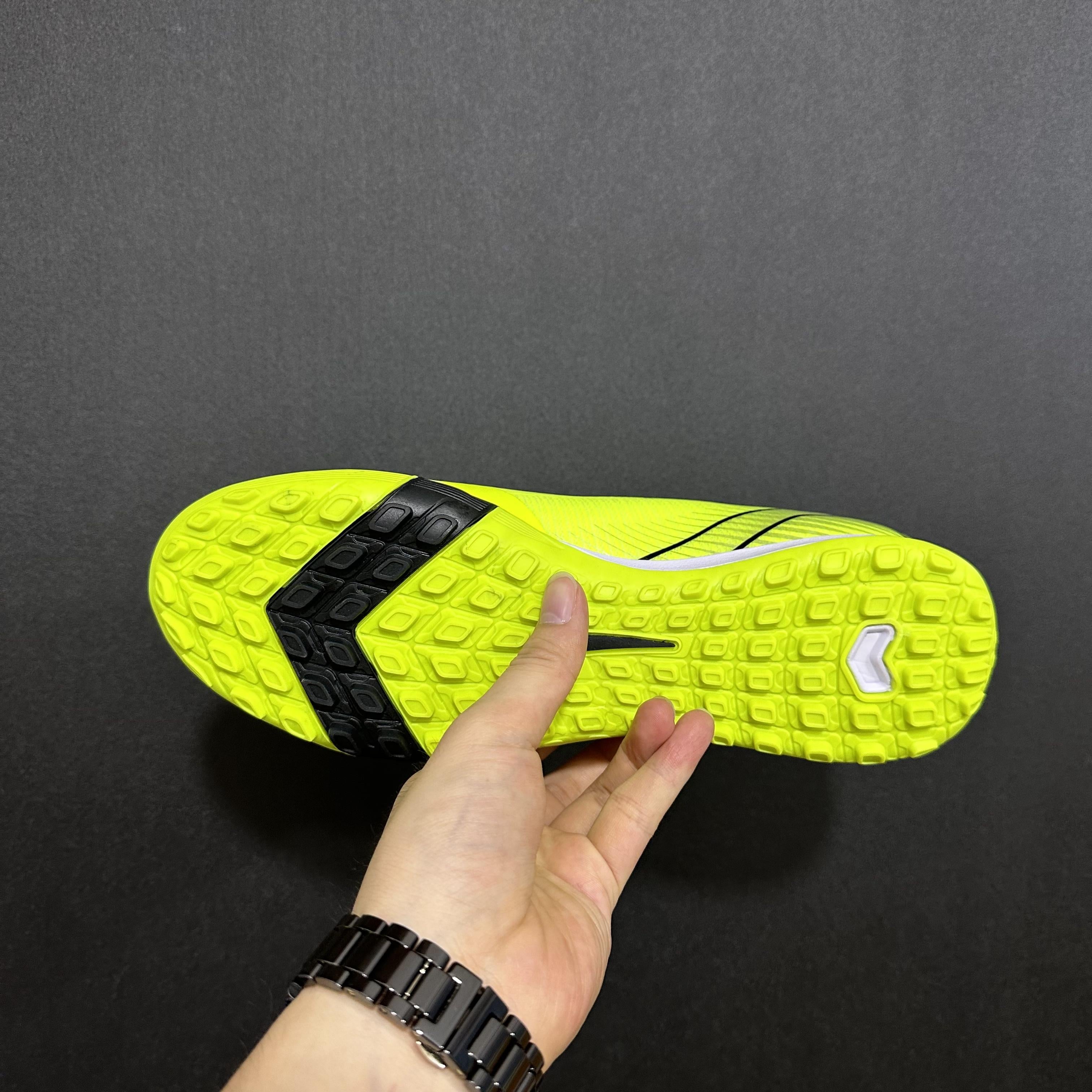 Chuteira Society Nike Air Zoom Mercurial Vapor 16 TF Elite + Brindes