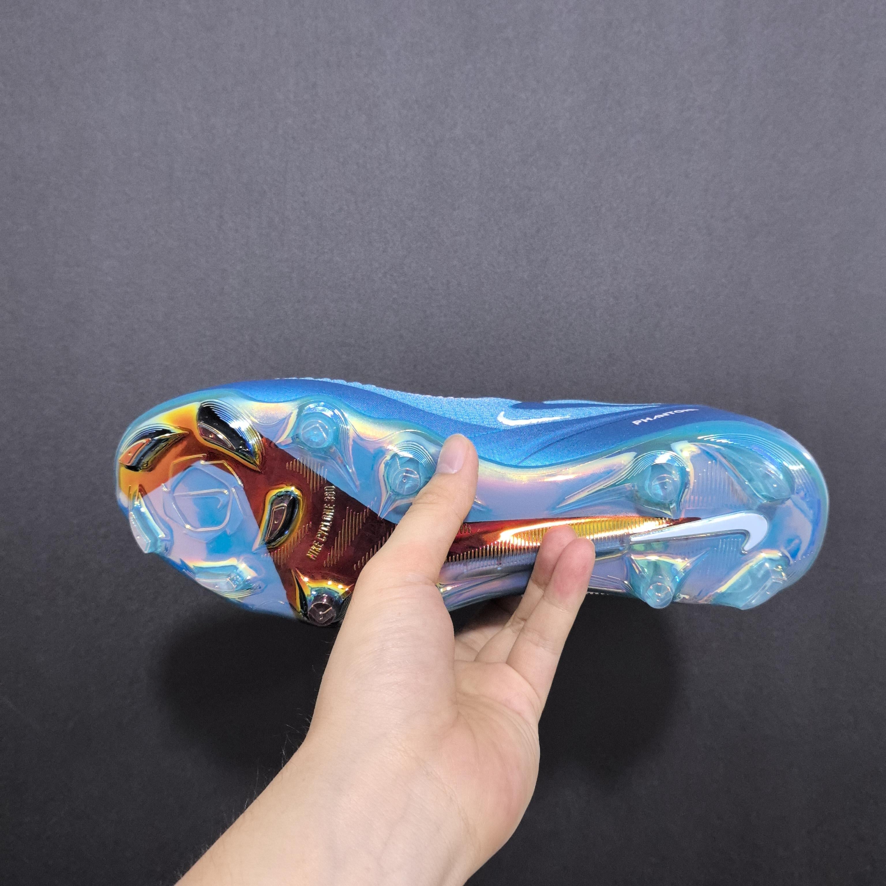 Chuteira Campo Nike Phantom GX 6 FG Elite + Brindes