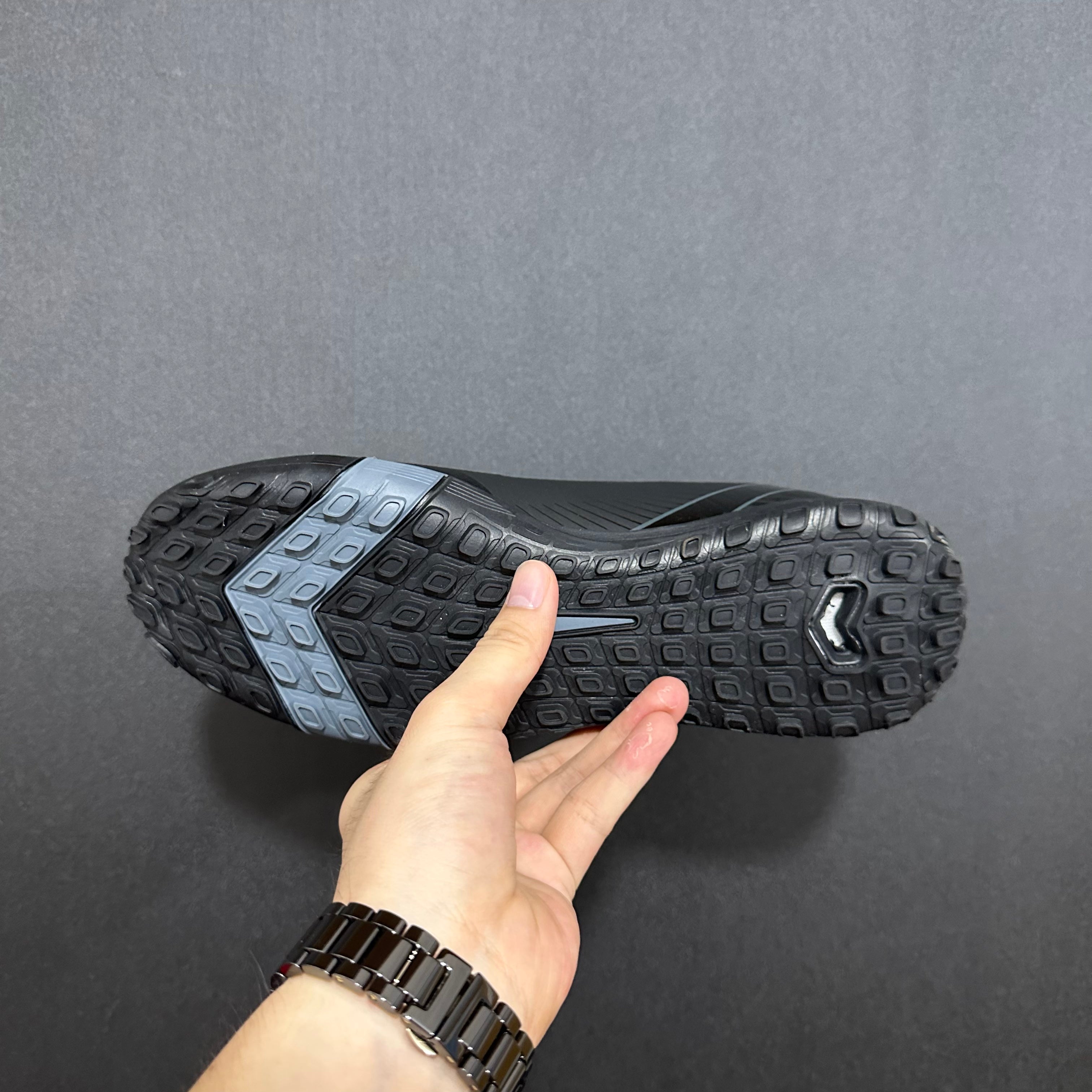 Chuteira Society Nike Air Zoom Mercurial Vapor 16 TF Elite + Brindes Exclusivos