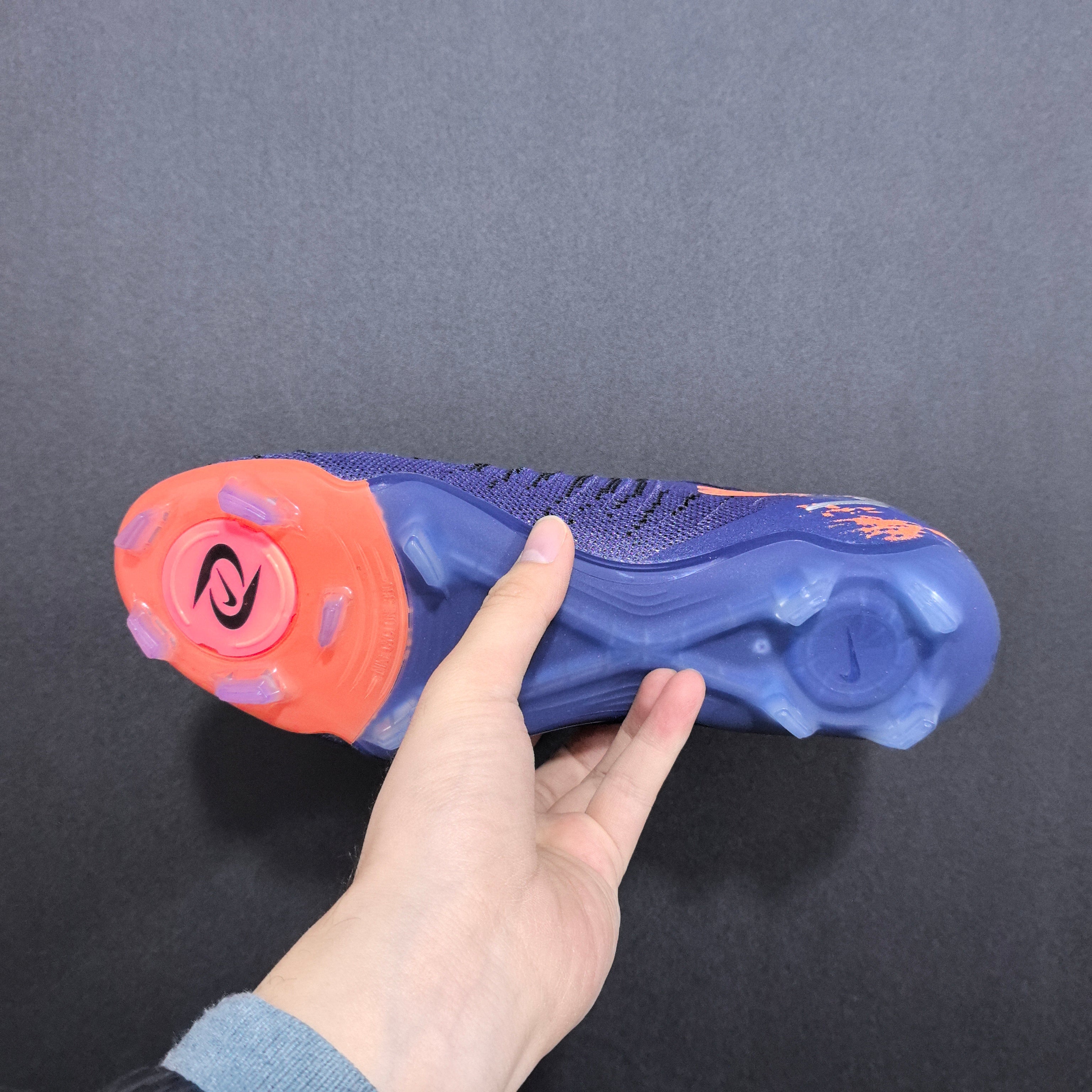 Chuteira Campo Nike Phantom Luna 2 Elite + Brindes