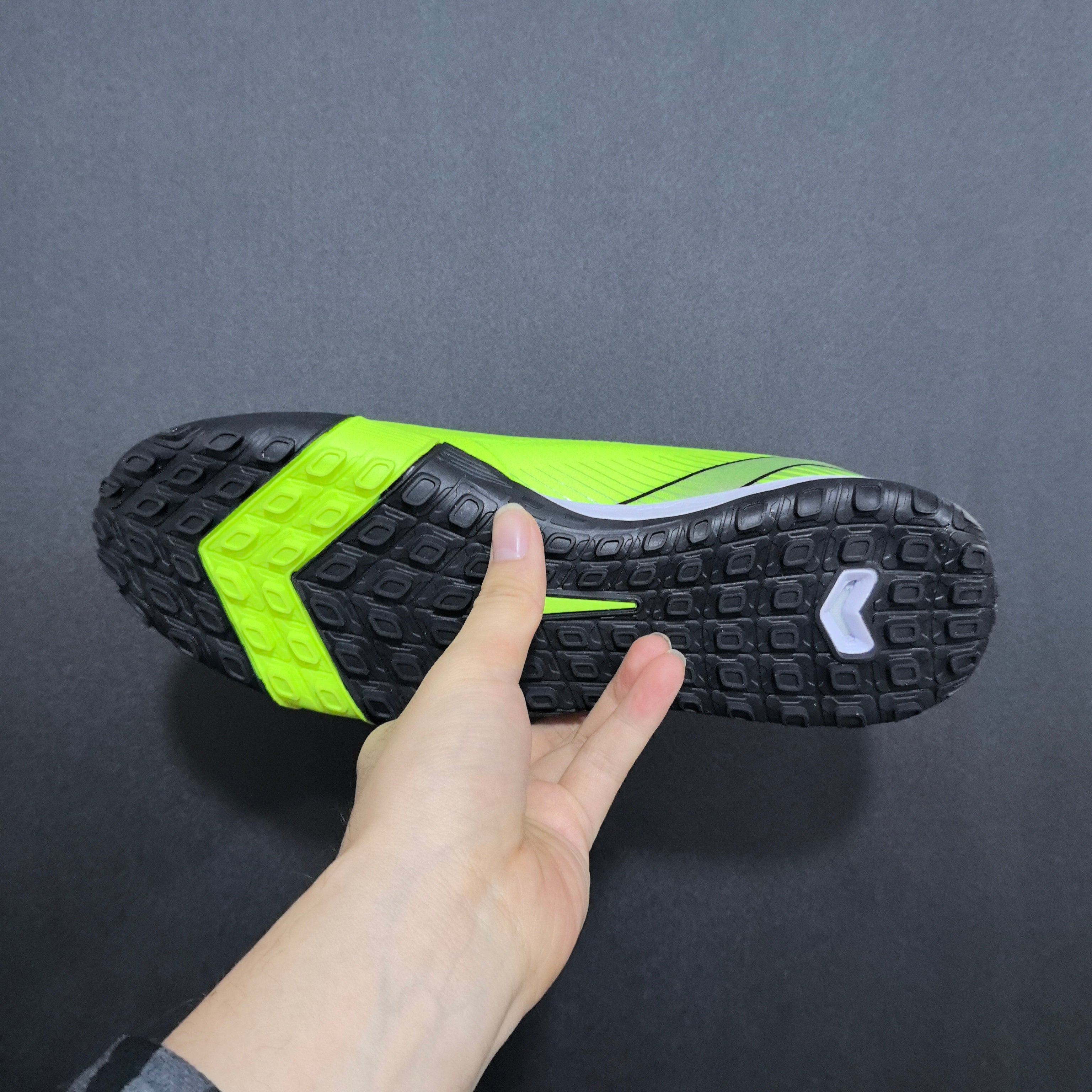 Chuteira Society Nike Air Zoom Mercurial Vapor 16 TF Elite + Brindes Exclusivos