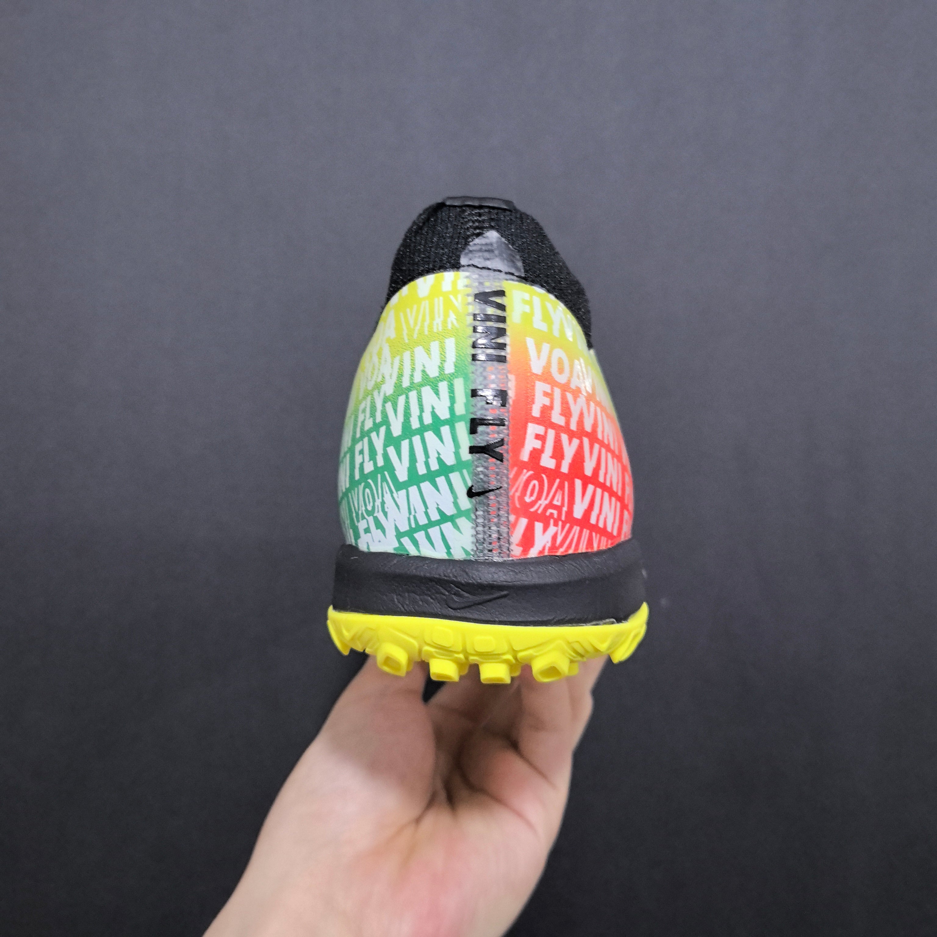 Chuteira Society Nike Air Zoom Mercurial Vapor 16 TF Elite + Brindes