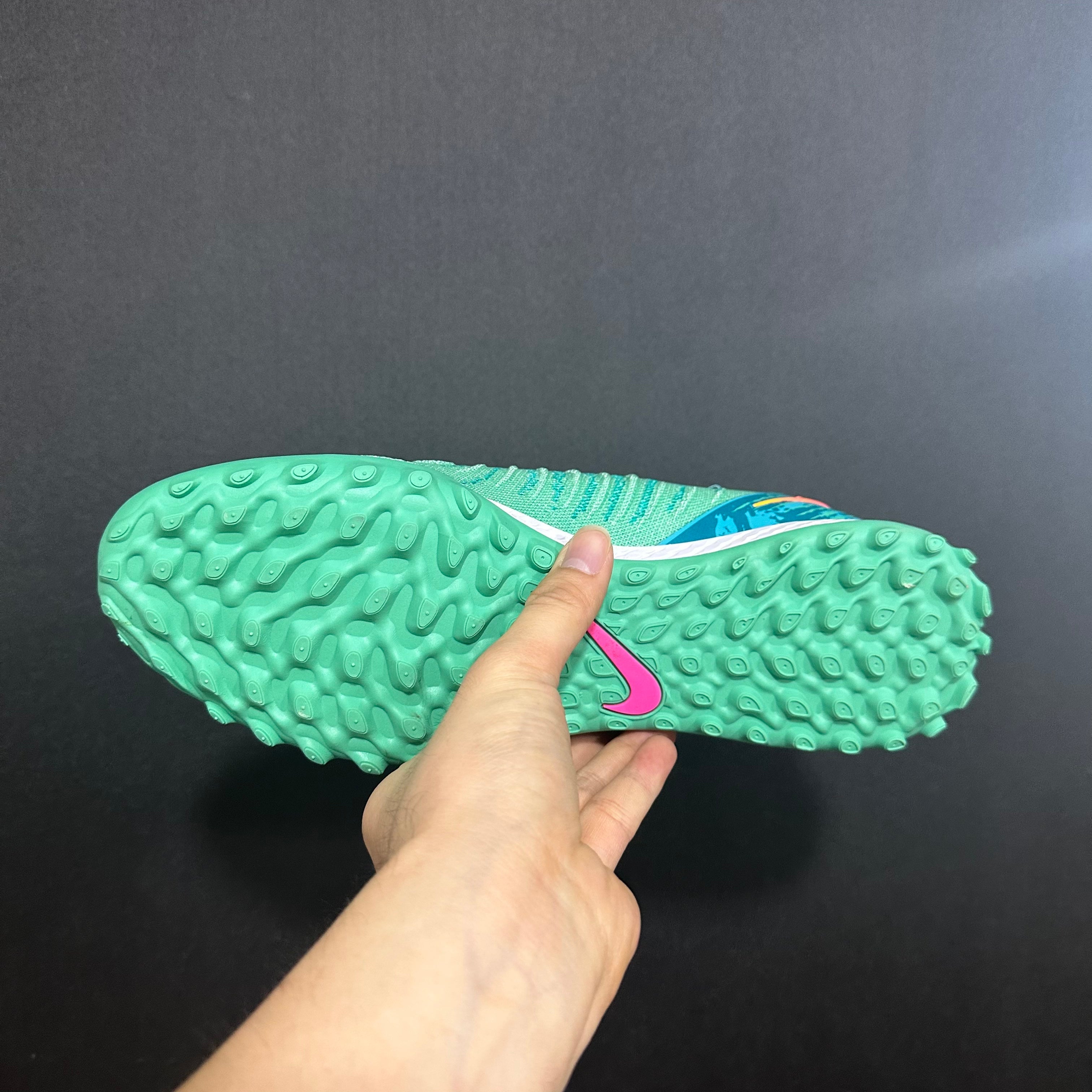 Chuteira Society Nike Phantom Luna TF 2 Elite + Brindes