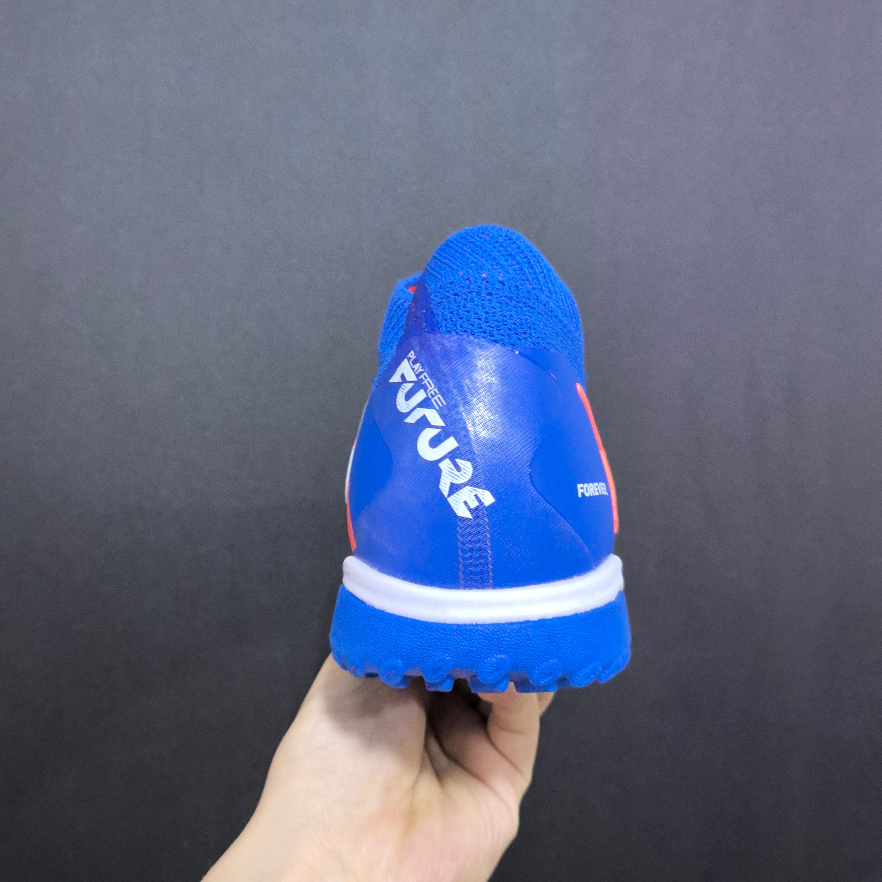 Chuteira Society Puma Future 8 TF Elite + Brindes