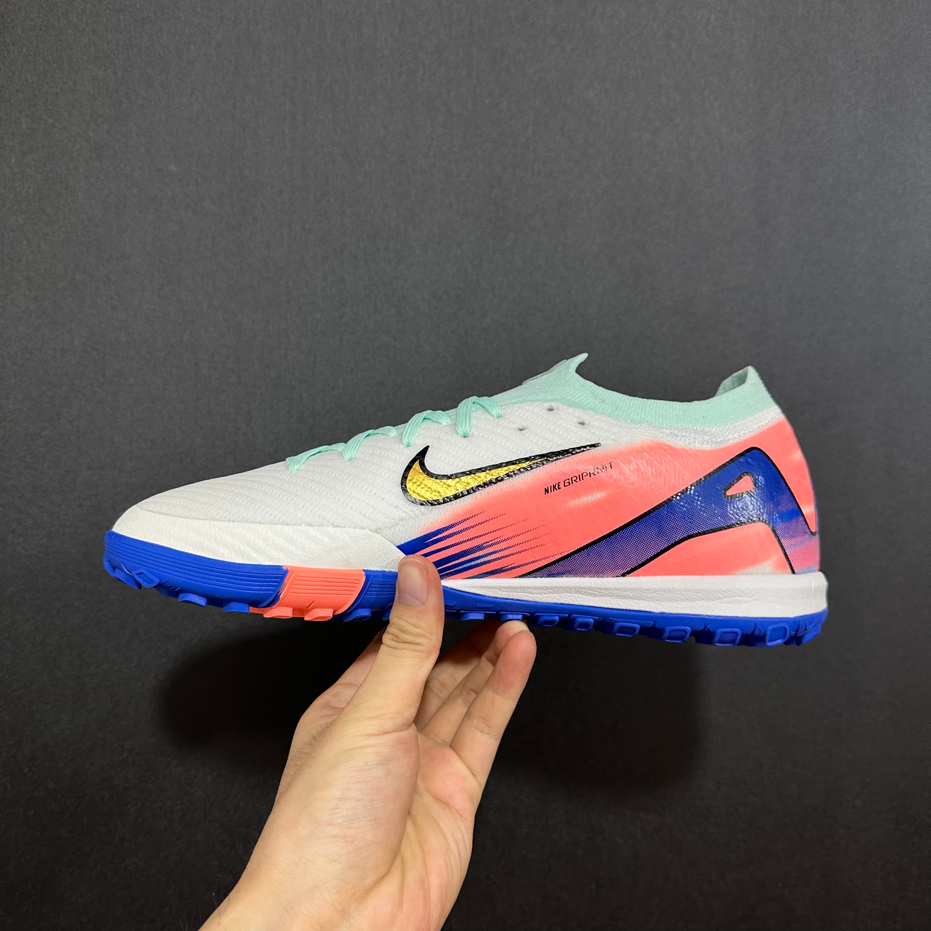 Chuteira Society Nike Air Zoom Mercurial Vapor 16 TF Elite + Brindes Exclusivos