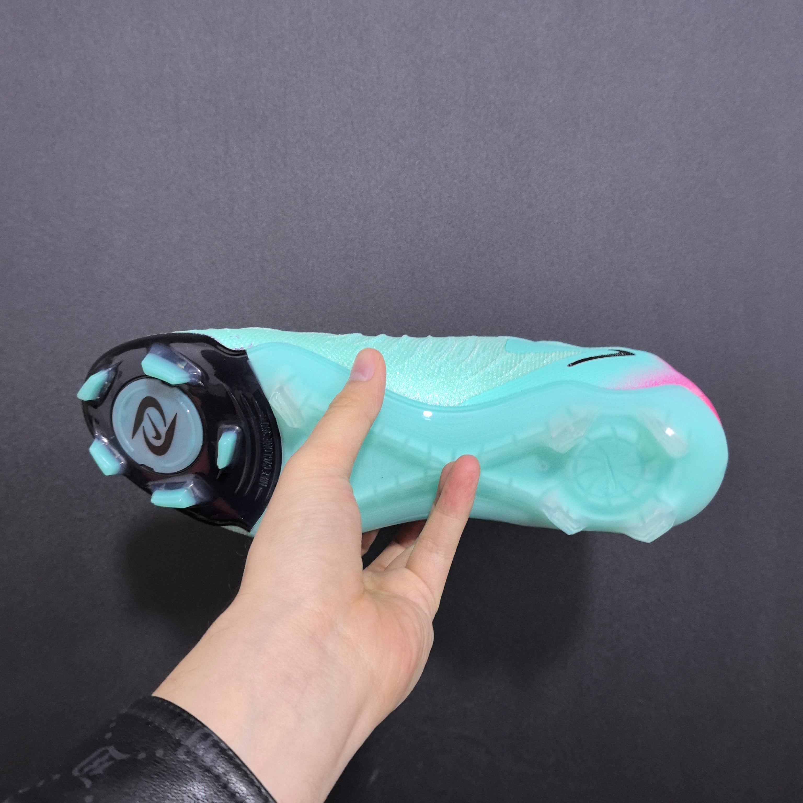 Chuteira Campo Nike Phantom Luna 2 Elite + Brindes