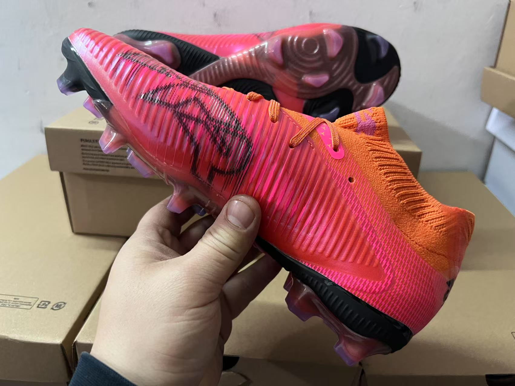 Chuteira Campo Puma Future 8 FG/AG Elite + Brindes