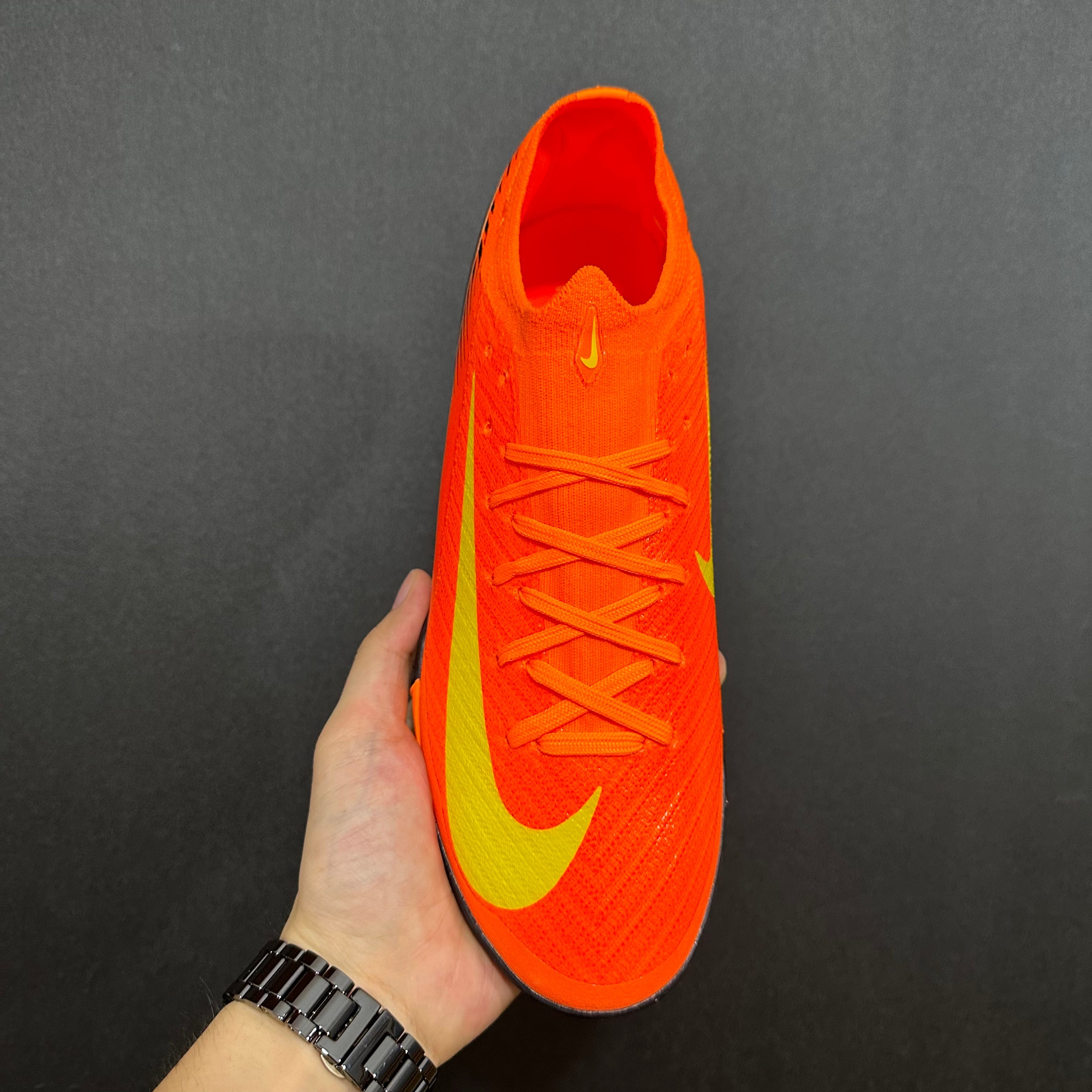 Chuteira Society Nike Air Zoom Mercurial Vapor 16 TF Elite + Brindes Exclusivos