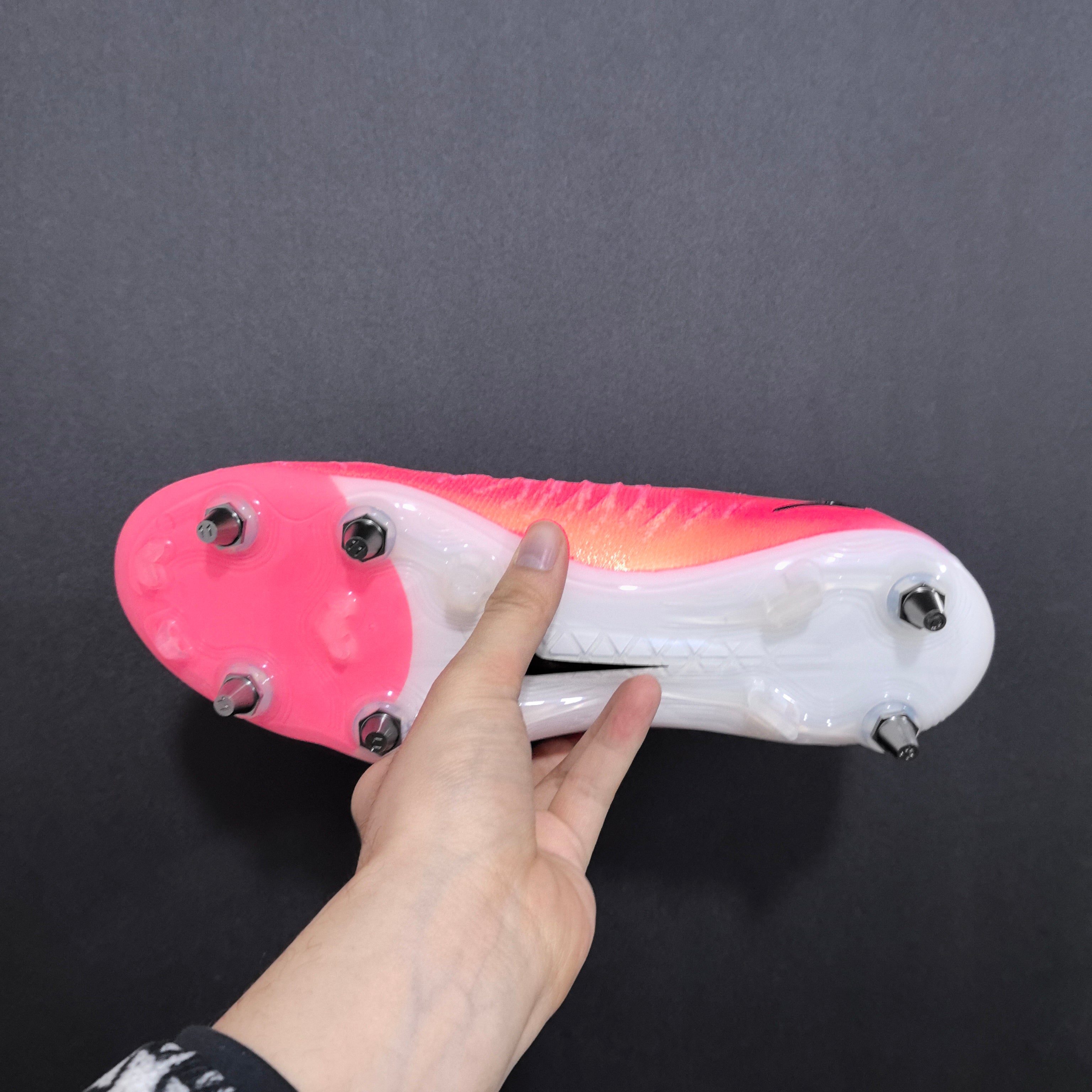 Chuteira Campo Nike Phantom Luna 2 SG Elite + Brindes