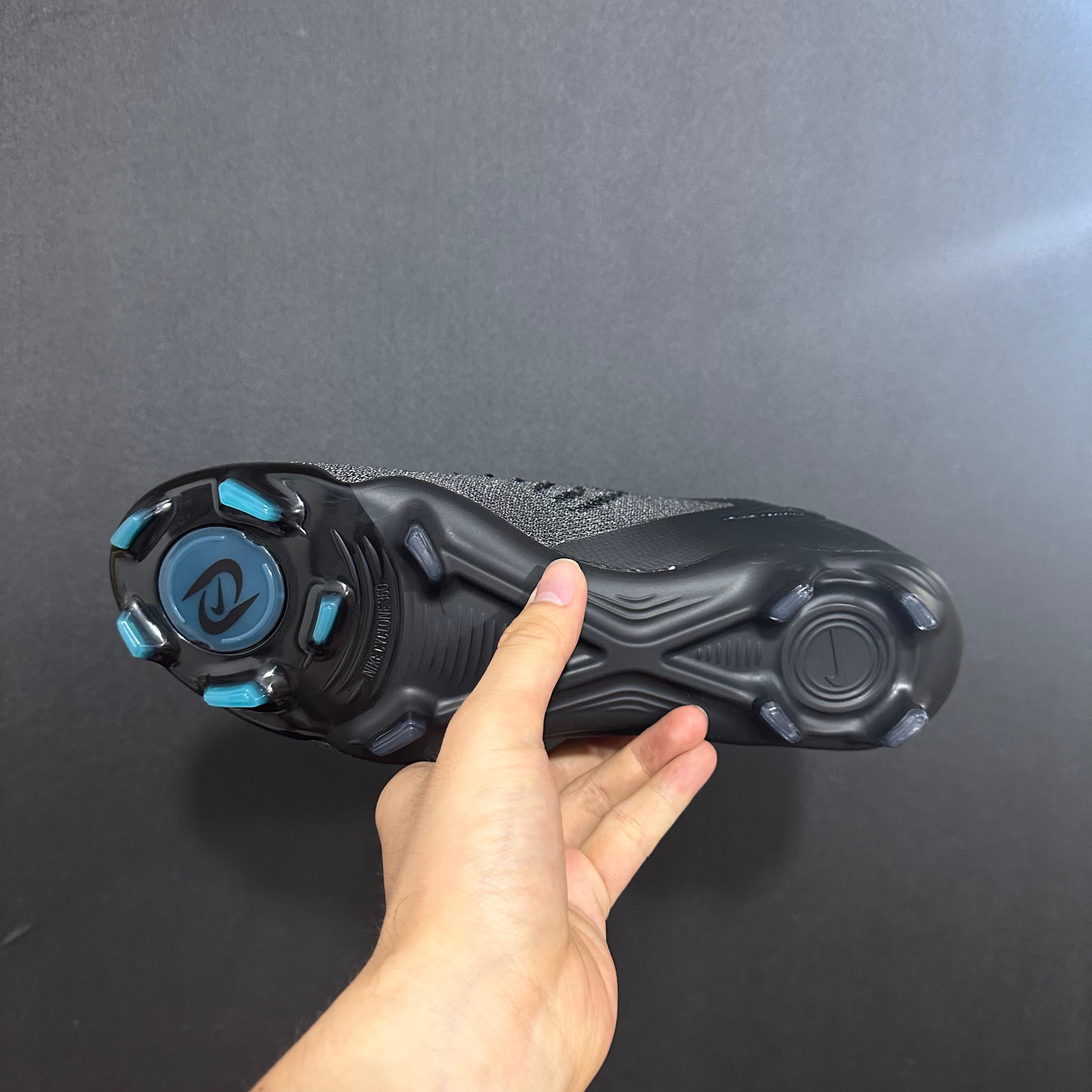 Chuteira Campo Nike Phantom Luna 2 Elite + Brindes