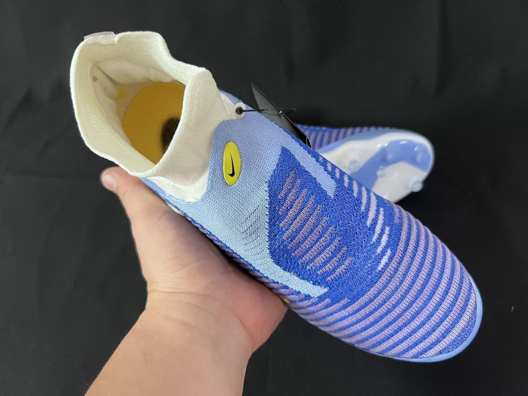 Chuteira Campo Nike Phantom GX 6 AG Elite + Brindes