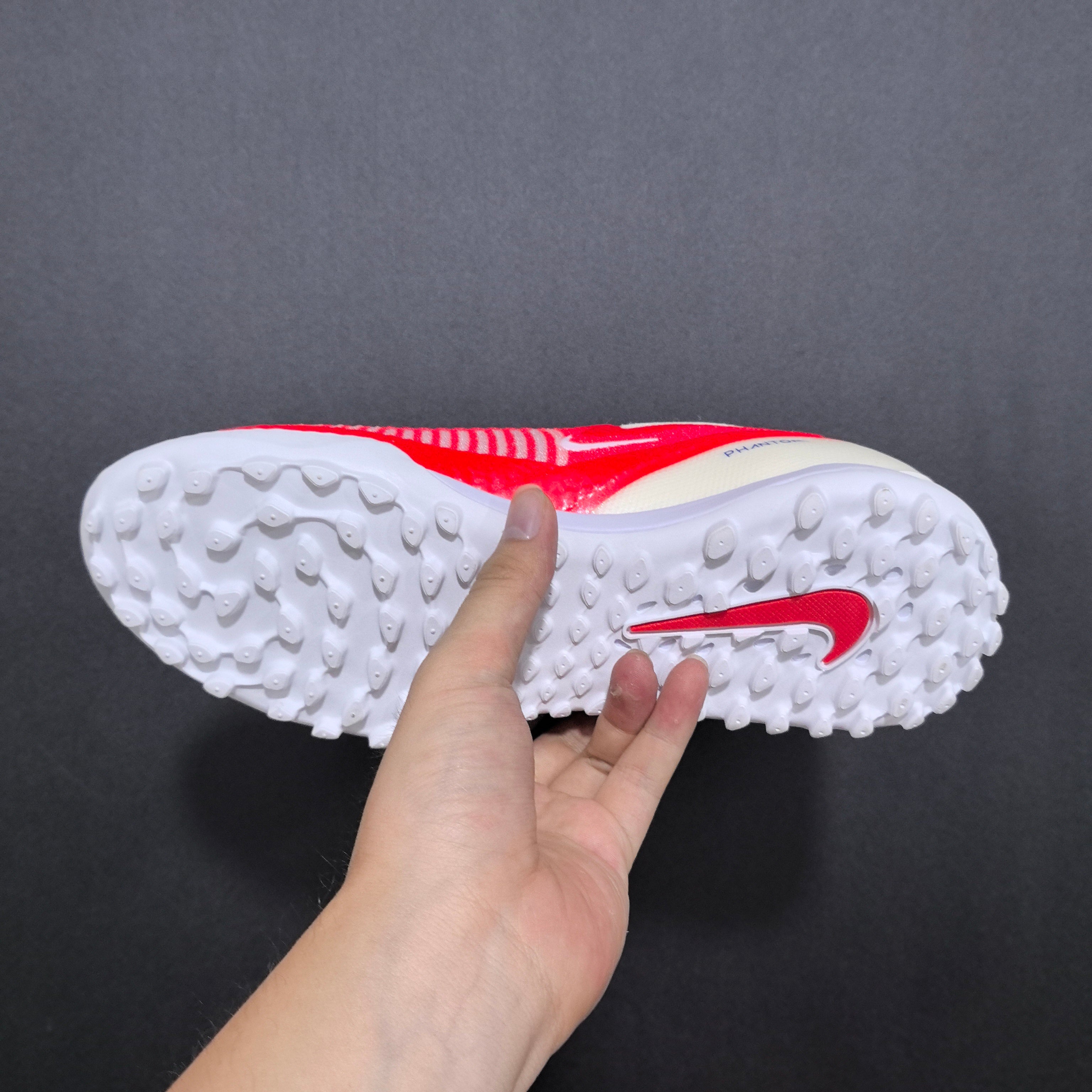 Chuteira Society Nike Phantom GX 6 TF Elite + Brindes