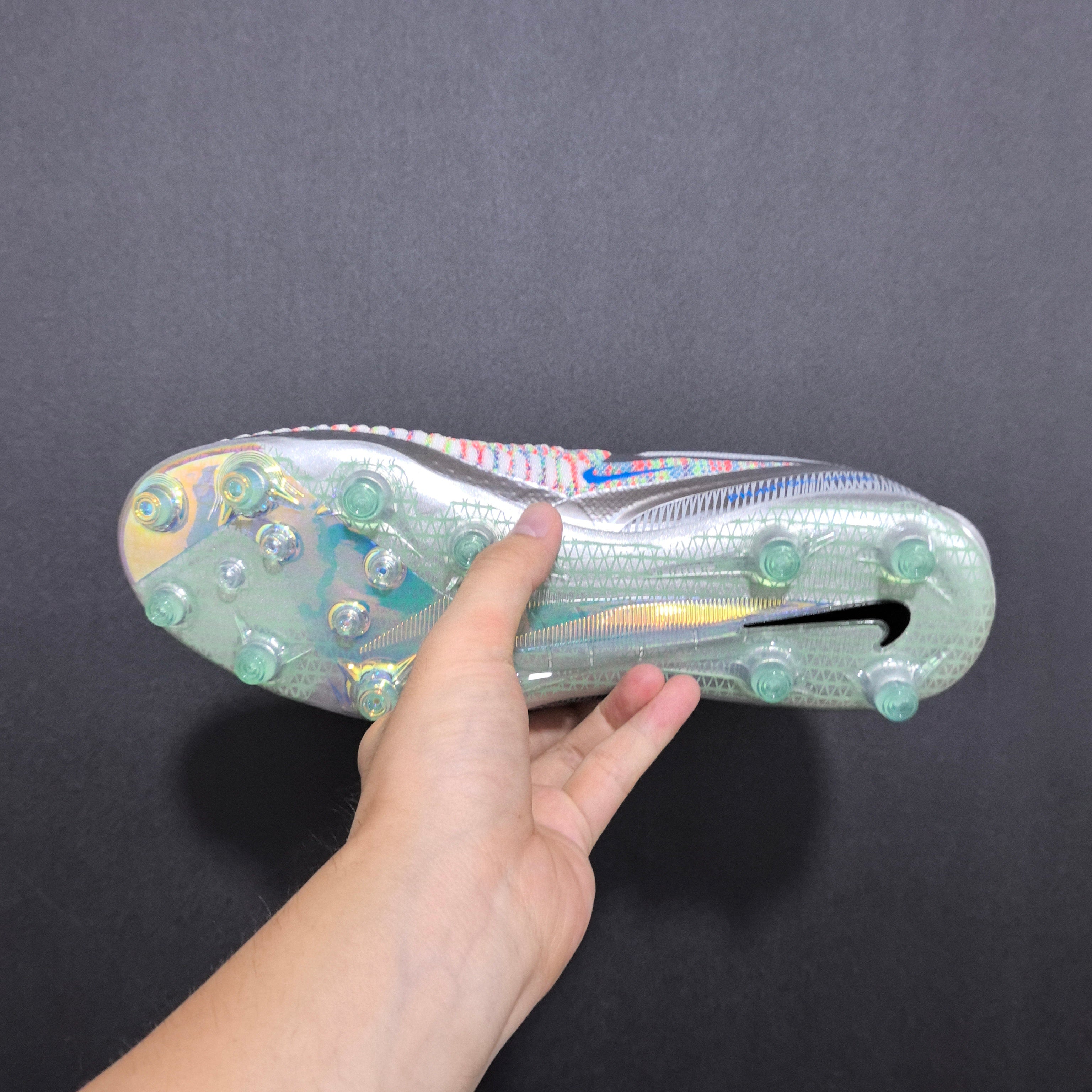 Chuteira Campo Nike Phantom GX 6 AG Elite + Brindes