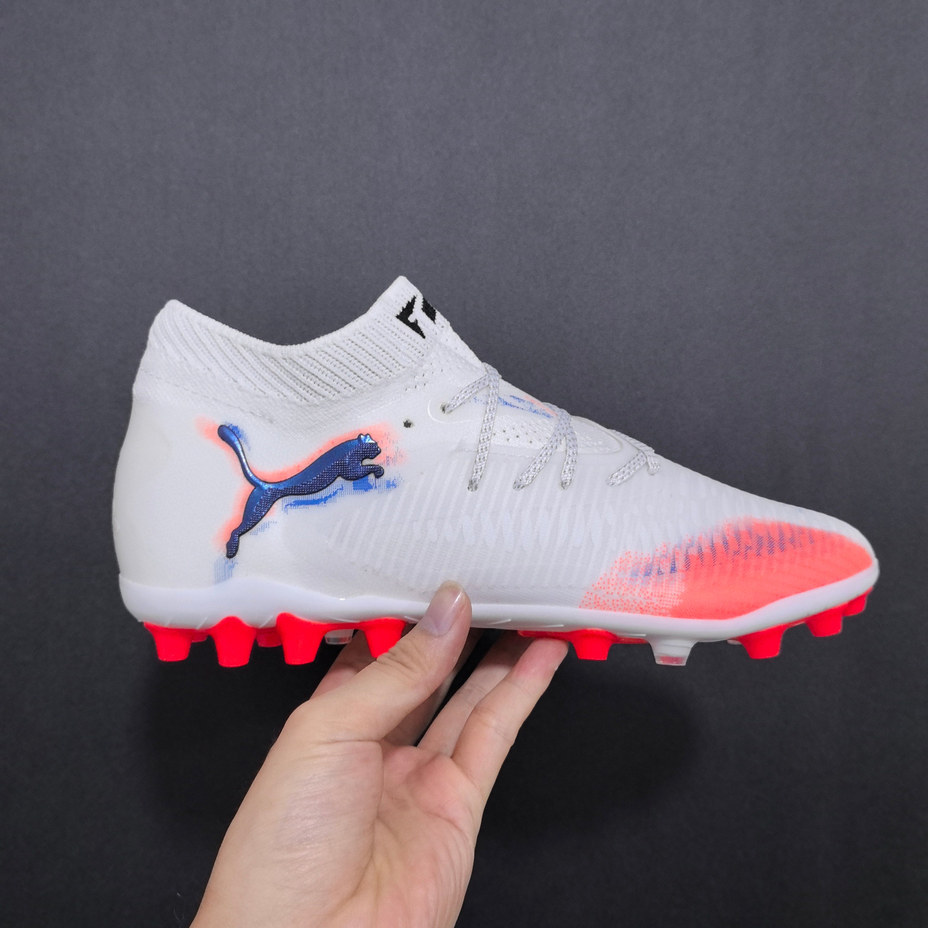 Chuteira Society Puma Future 8 MG Elite + Brindes