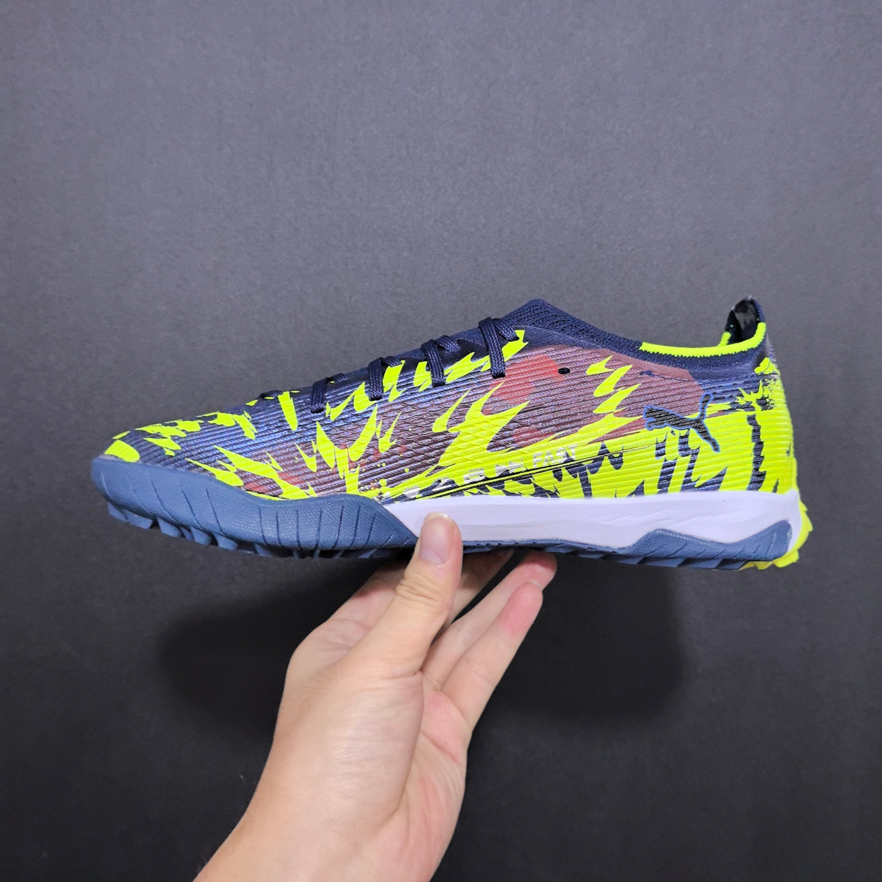 Chuteira Society Puma Ultra 5 TF Elite + Brindes