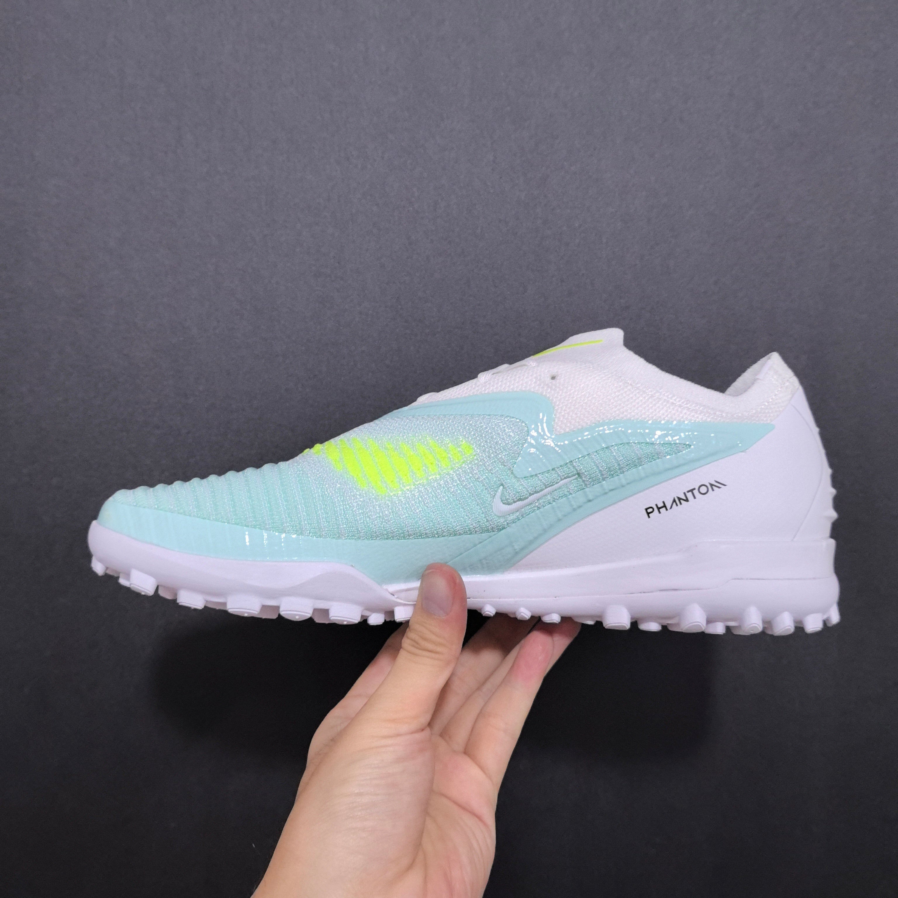 Chuteira Society Nike Phantom GX 6 TF Elite + Brindes